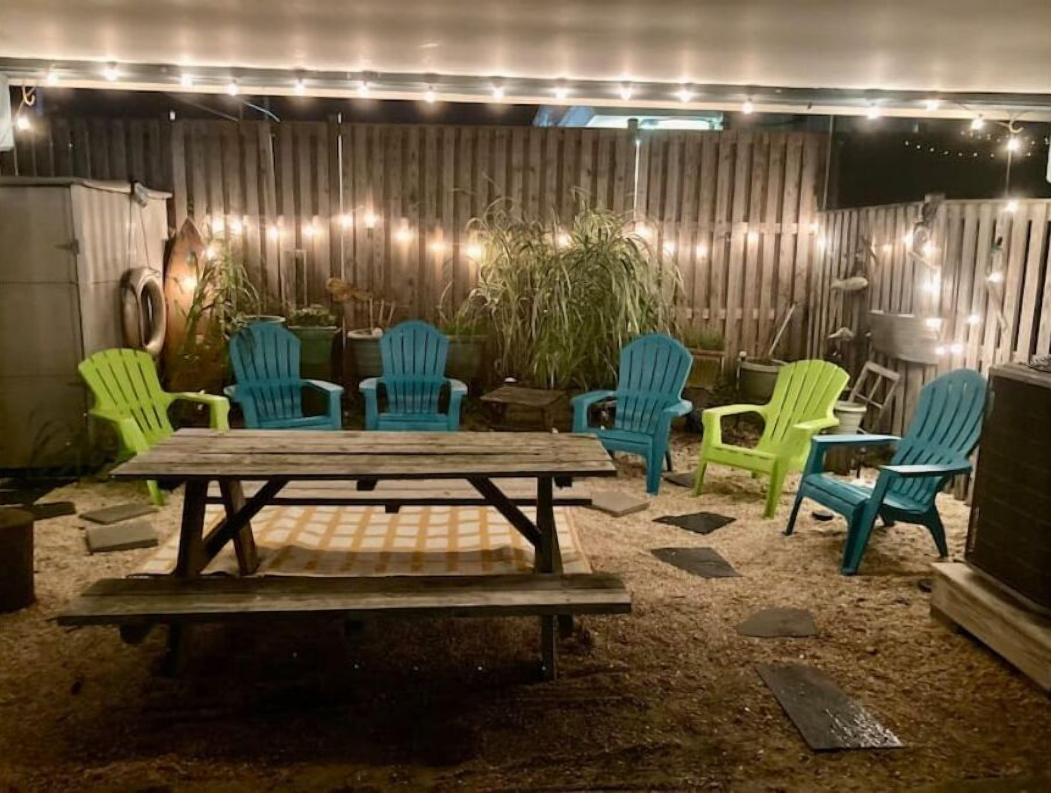 Mommom's Beach Cottage, Ocean Side, Three Story, North&South Balcony Views