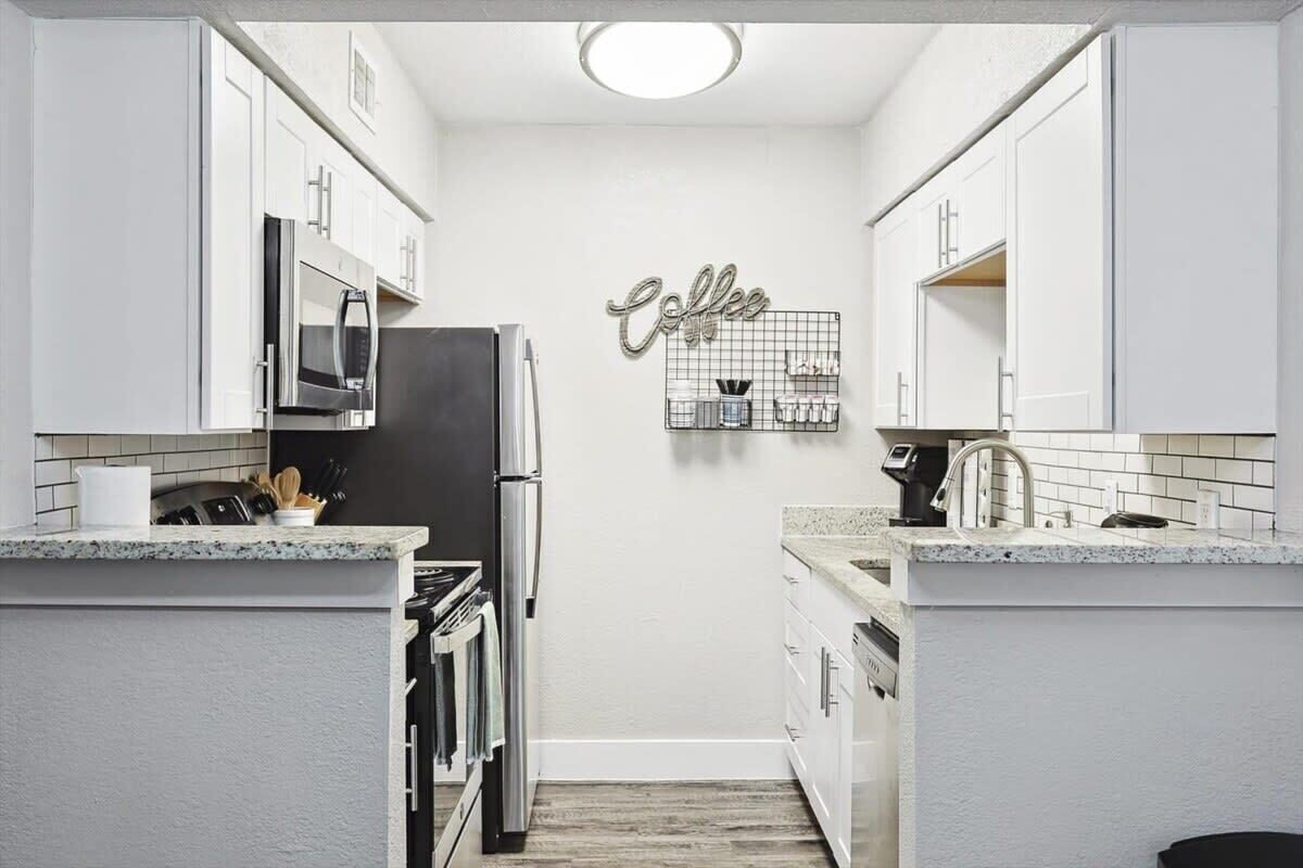 2BR,2BA Oasis Near Cowboys Stadium & 6 Flags