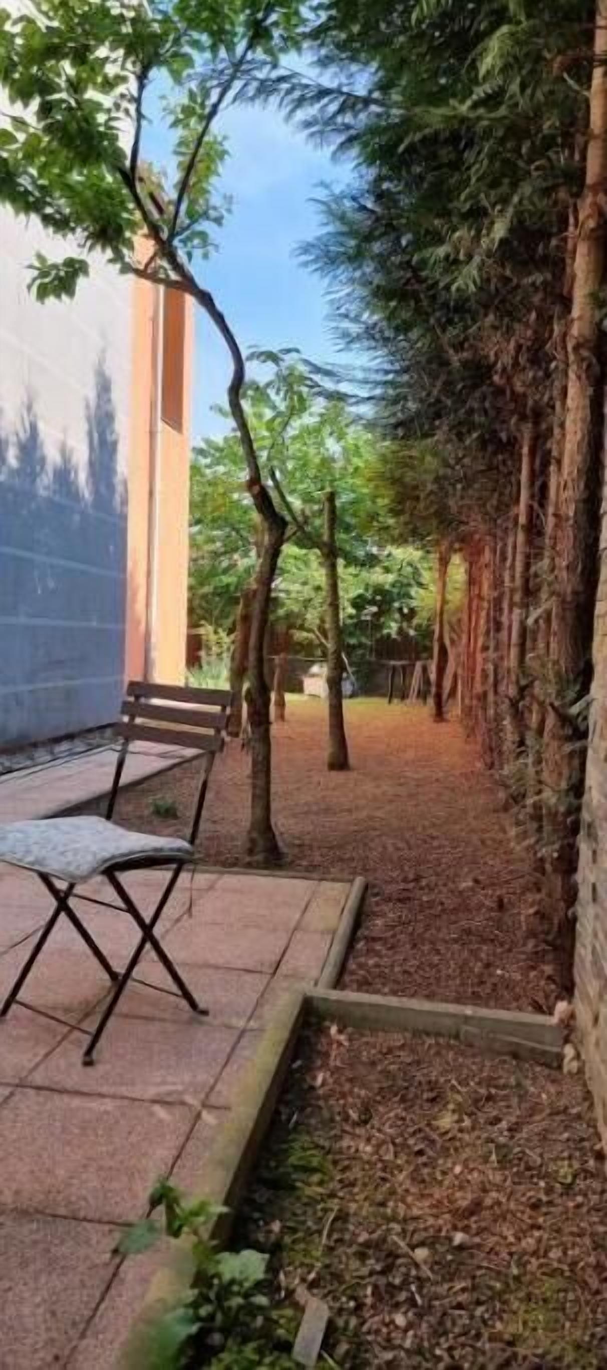 Cozy Studio with Garden