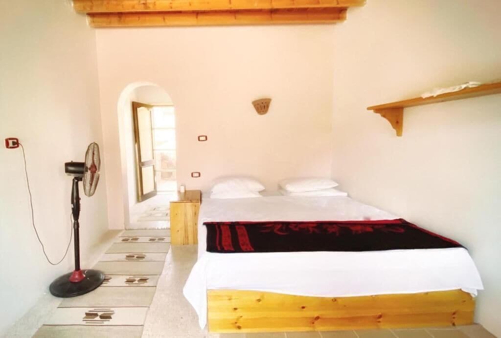 Double Room with Mountain View - Sheikh Mousa Bedouin camp\n\n