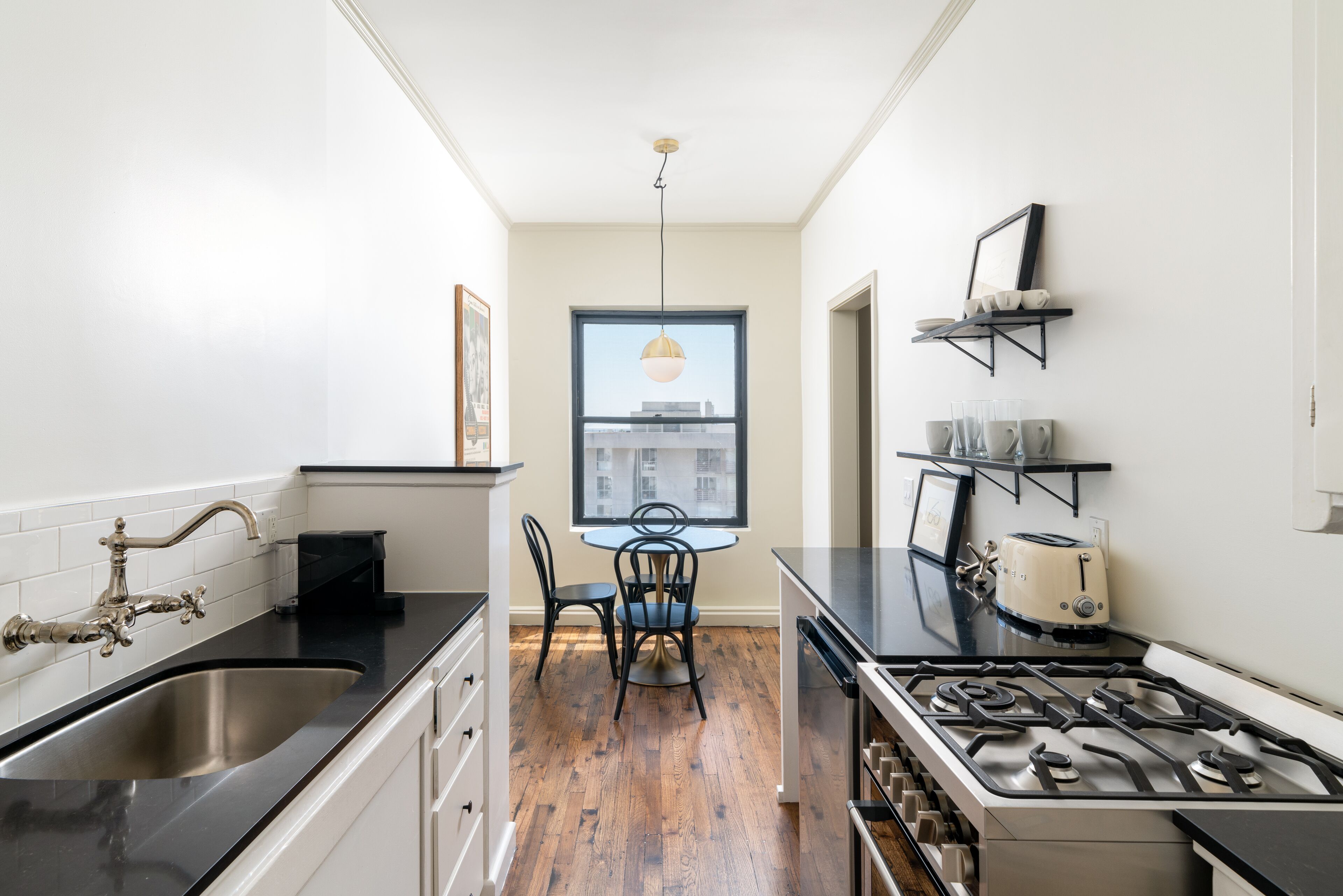 Hollywood Fully Furnished Studio & 1-Bedroom Apartments Available Now!