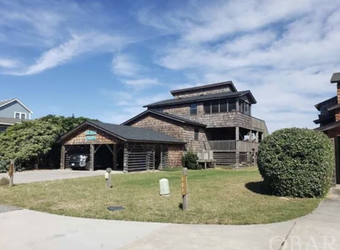 Oceanfront home in Duck