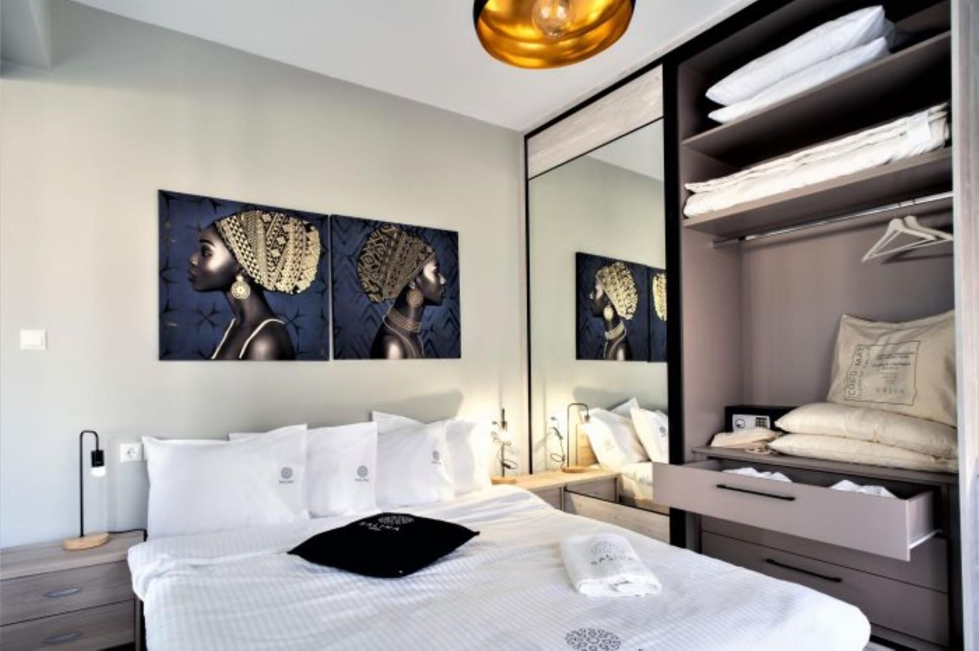 Deluxe Apartment- 2nd floor