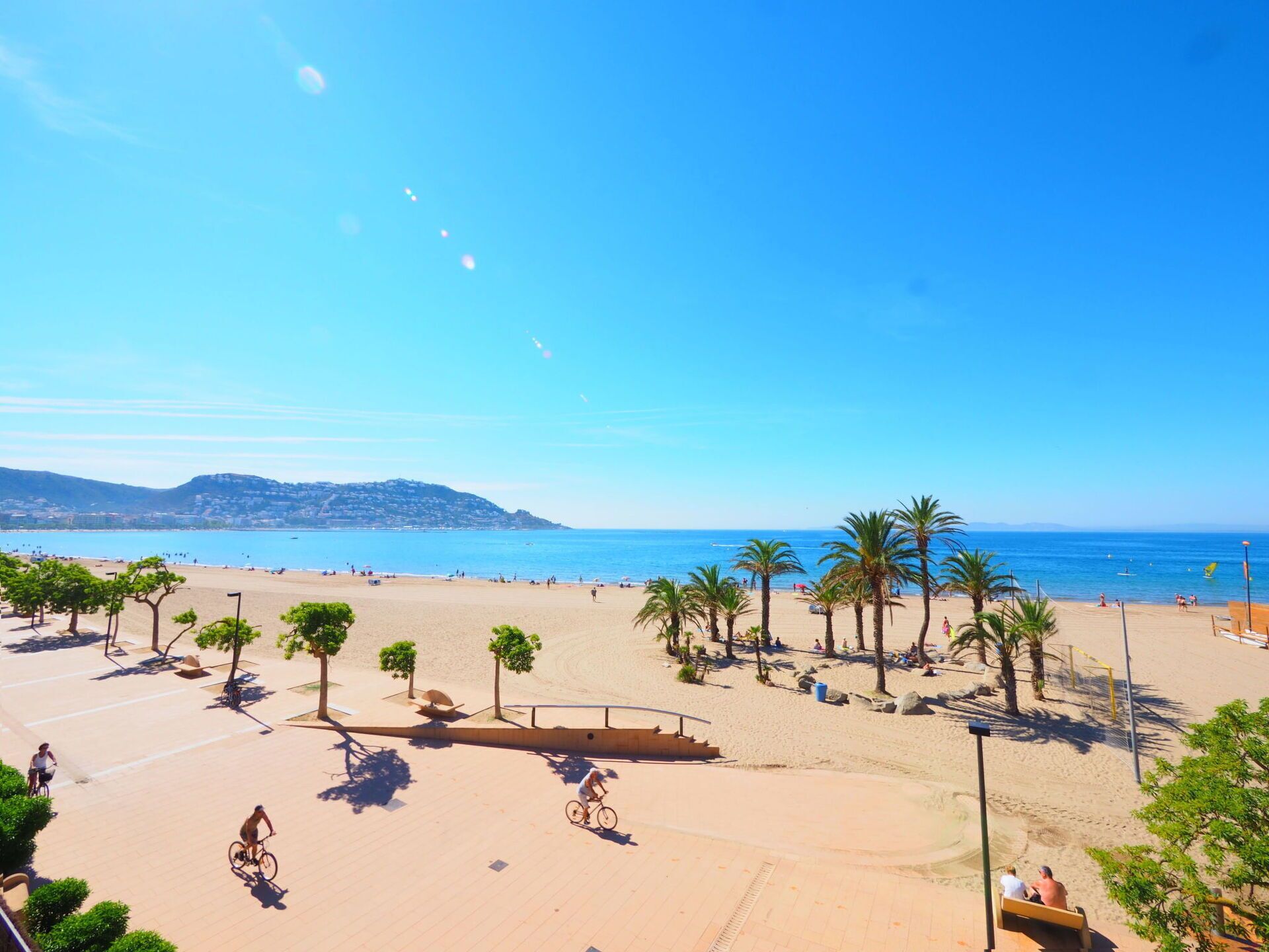 Wonderful  villa for 6 people with WIFI, TV, terrace and parking