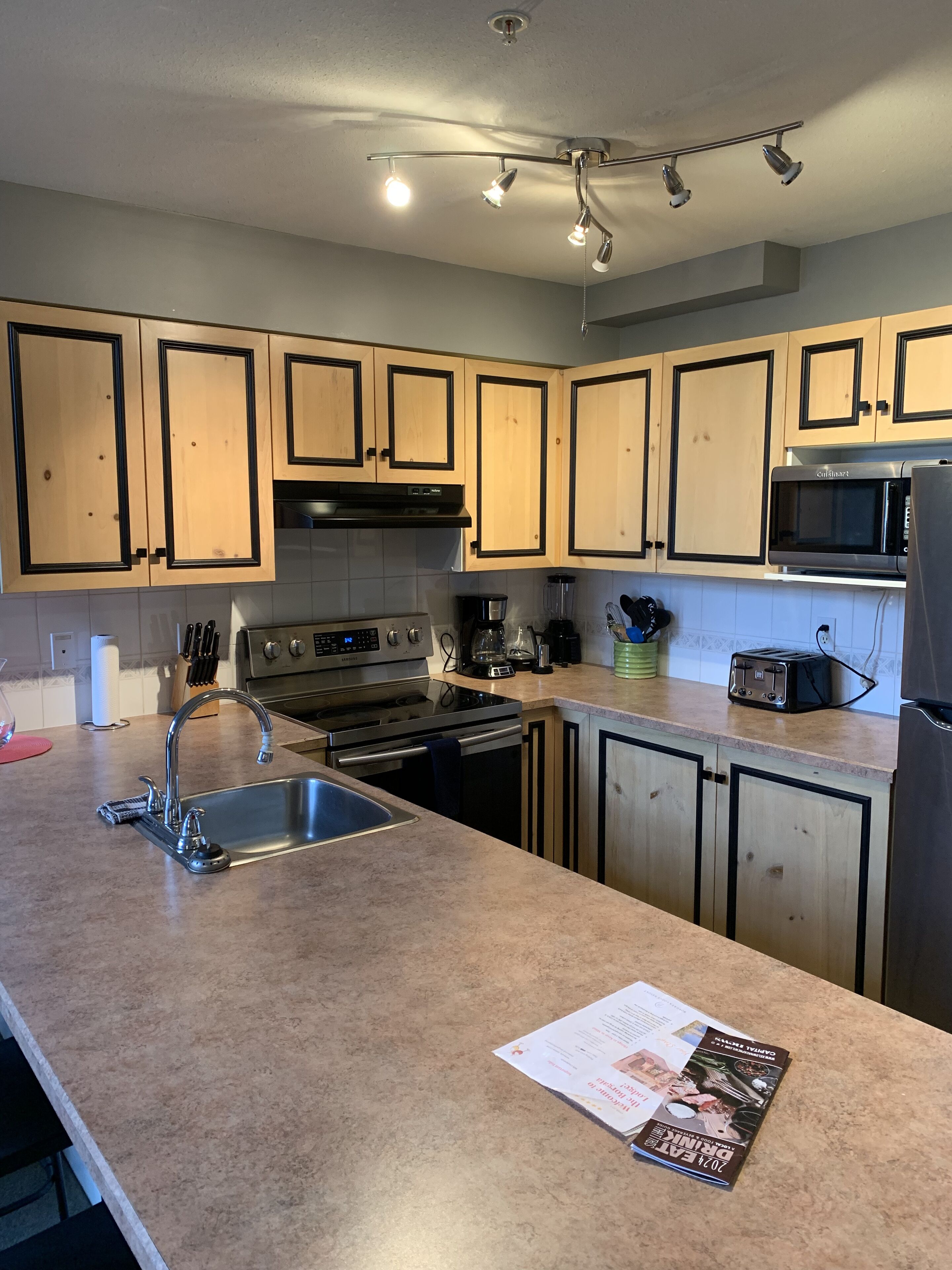 Stylish Loft With Scenic View - 315