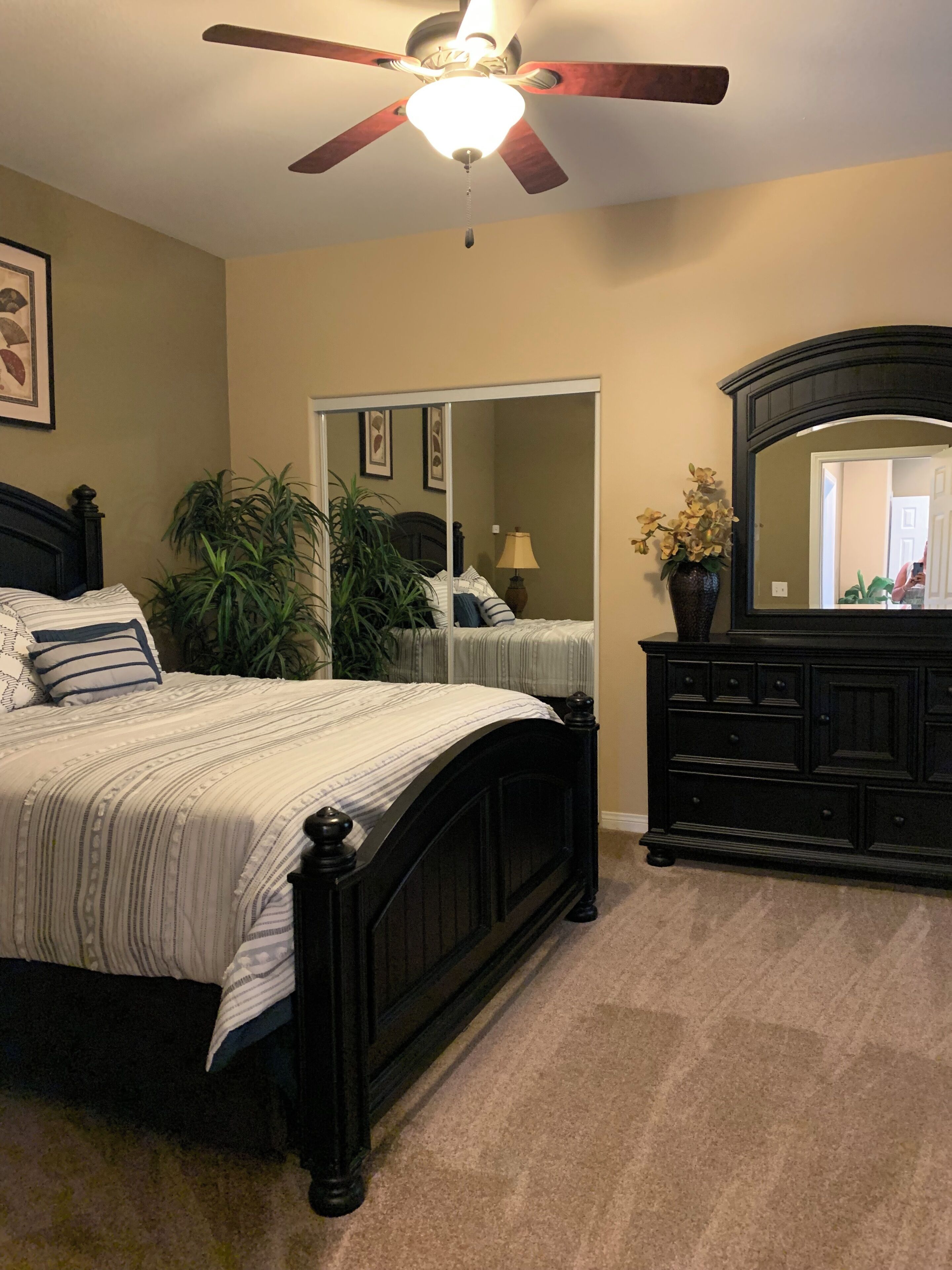 Cozy 2-bedroom condo in Indian Palms Country Club, with pools & golf course