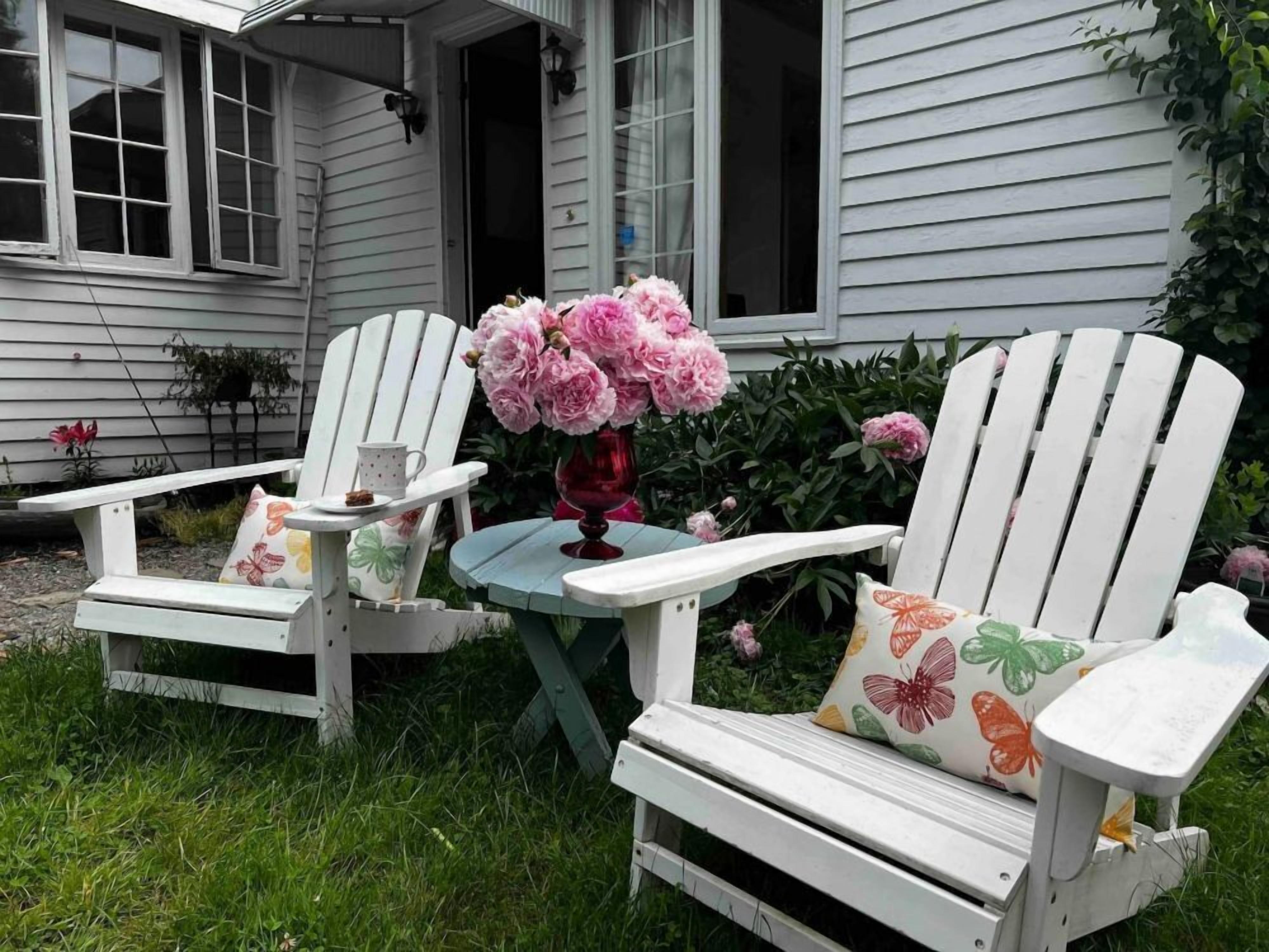 Cozy 1st Floor Studio