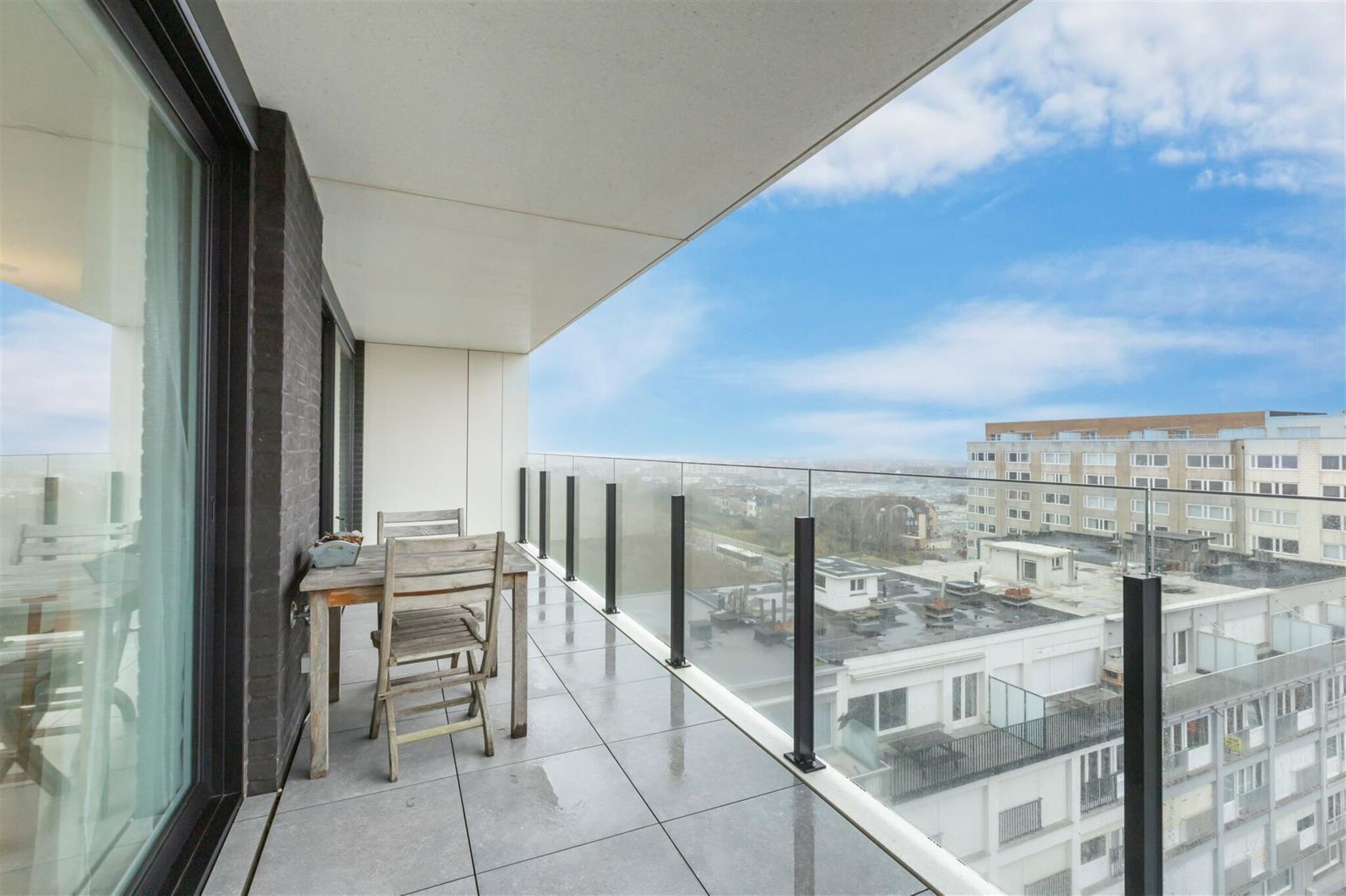 Apartment by the Beach with Panoramic Views