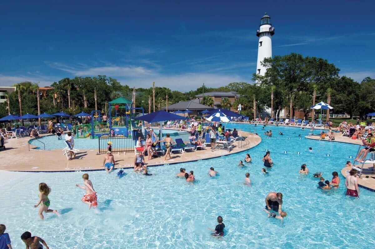 Flip Flop Paradise: St. Simons Island Duplex Sleeps 17