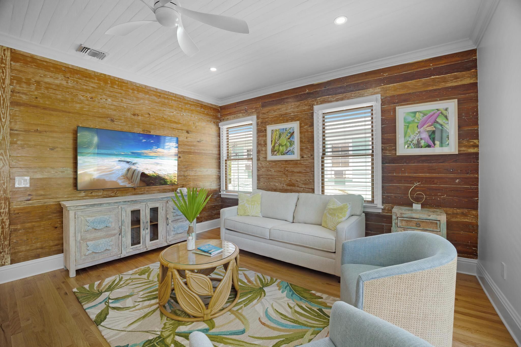 VIRGINIA VISTA - Steps from Duval, 2B/R, 2 Bath Retreat with Pool & Large Porch