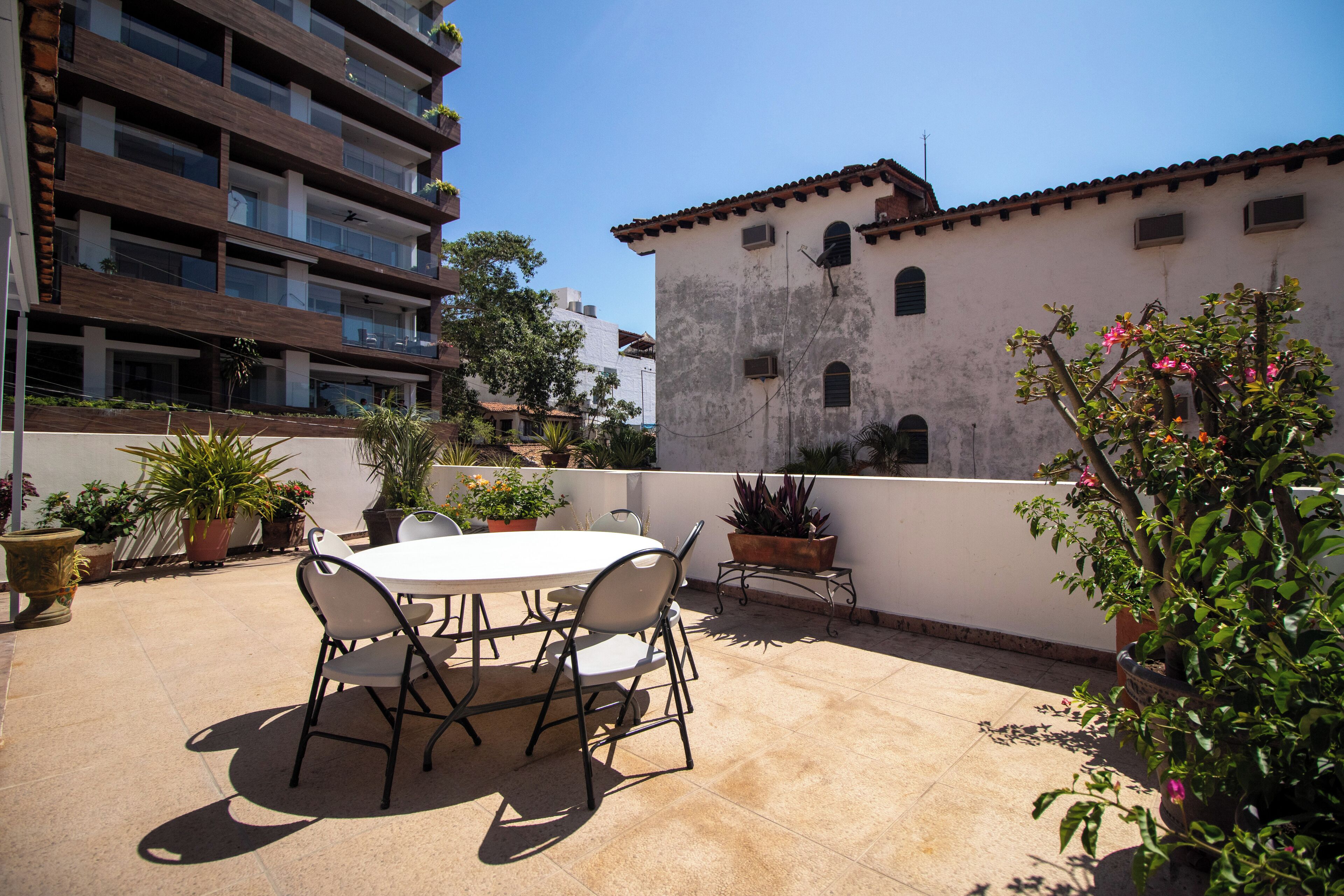 Villa de la Paz (Romantic Zone)