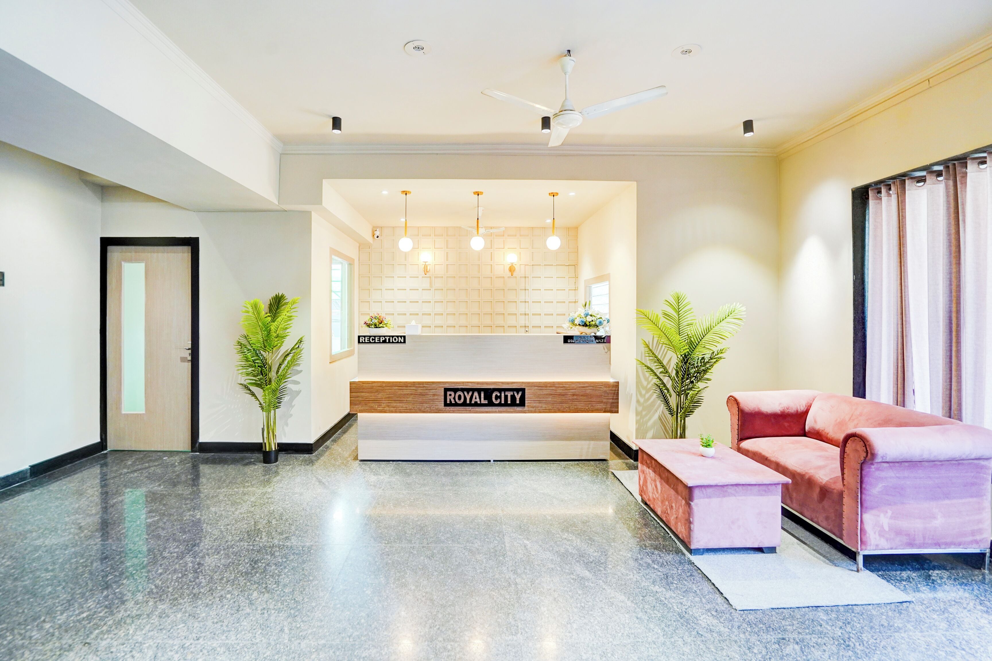 Hotel Royal City