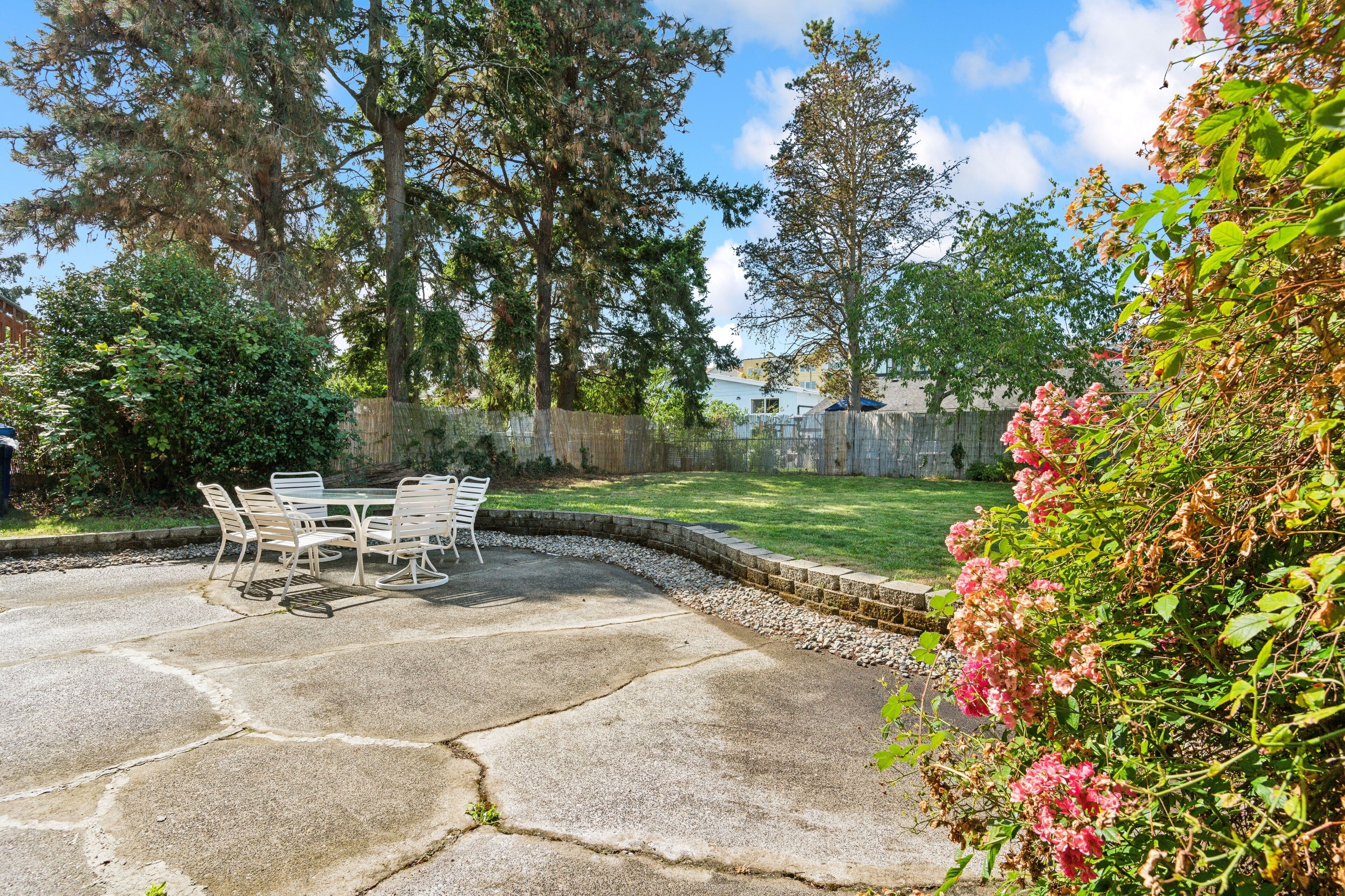 NEW! Brighton Retreat (Walk to Metro)