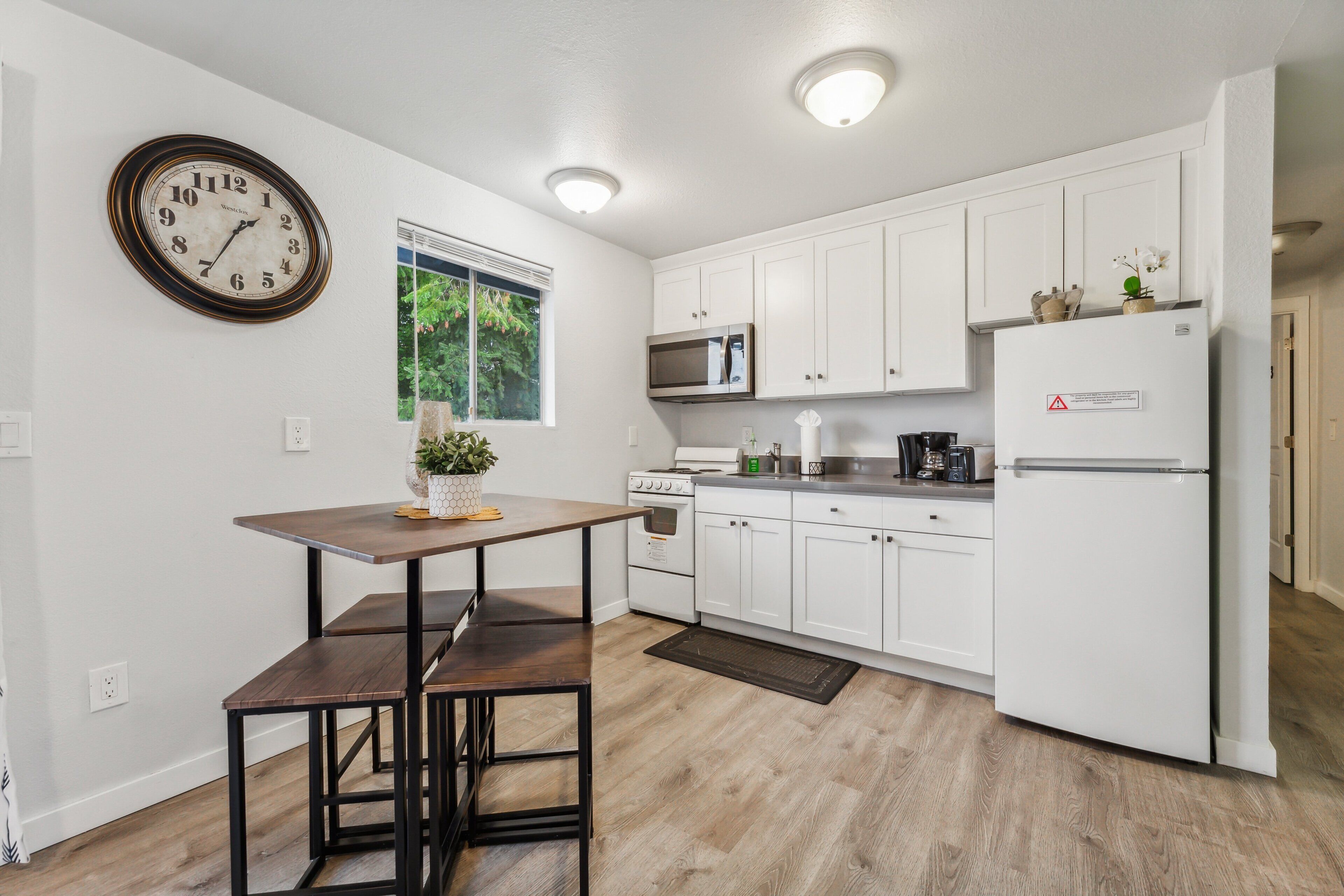 NEW! Rainier Guesthouse (Walk to Metro)