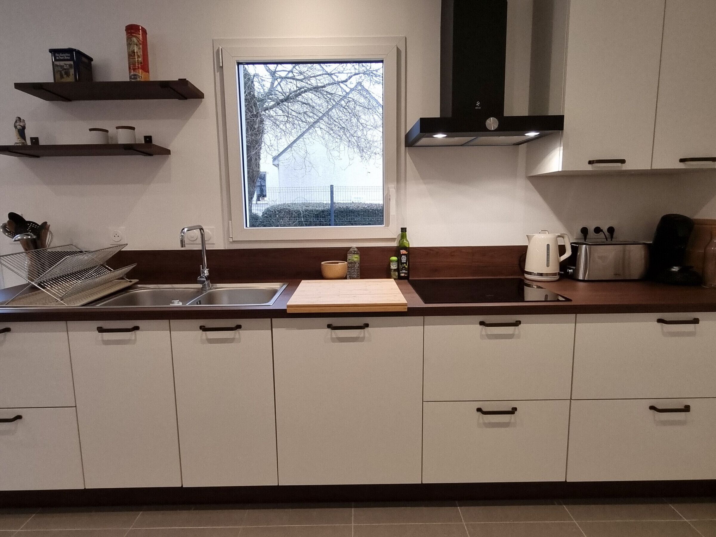 Modern house for 6, beach and Internet 900m, pets allowed