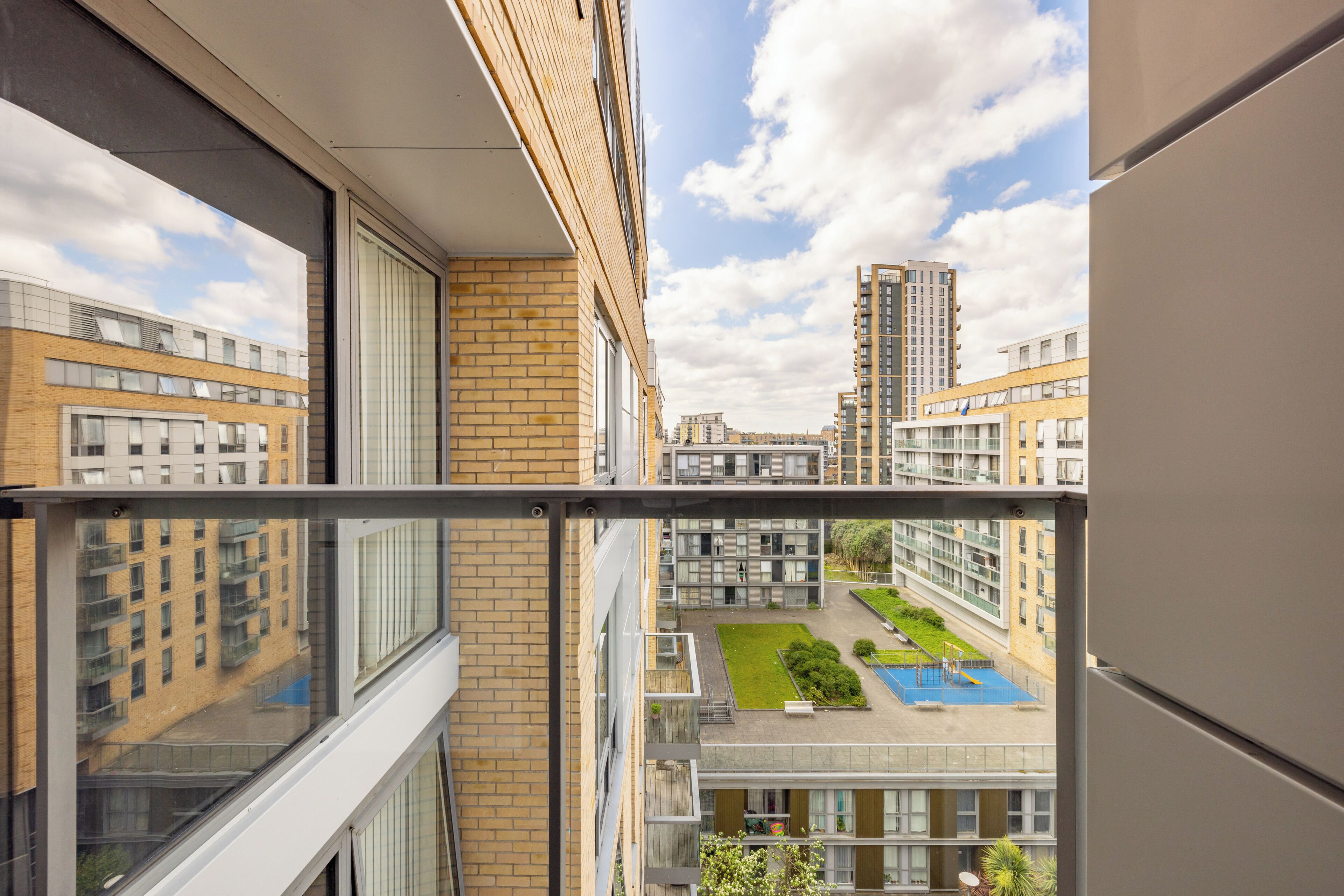 Modern 1 bed flat in Greenwich