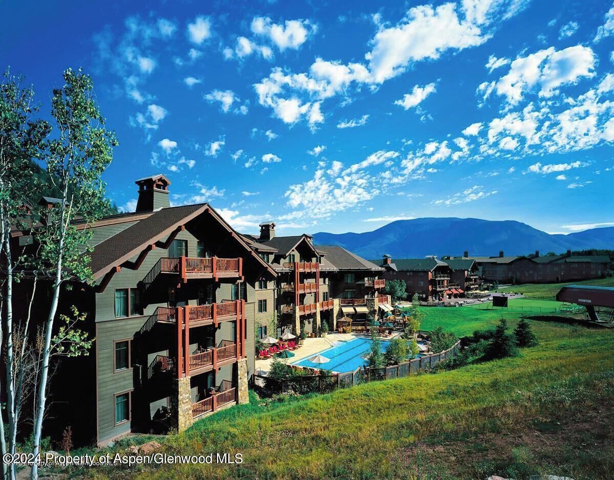 2br 3ba Condo in Aspen Highlands. Ski in/out