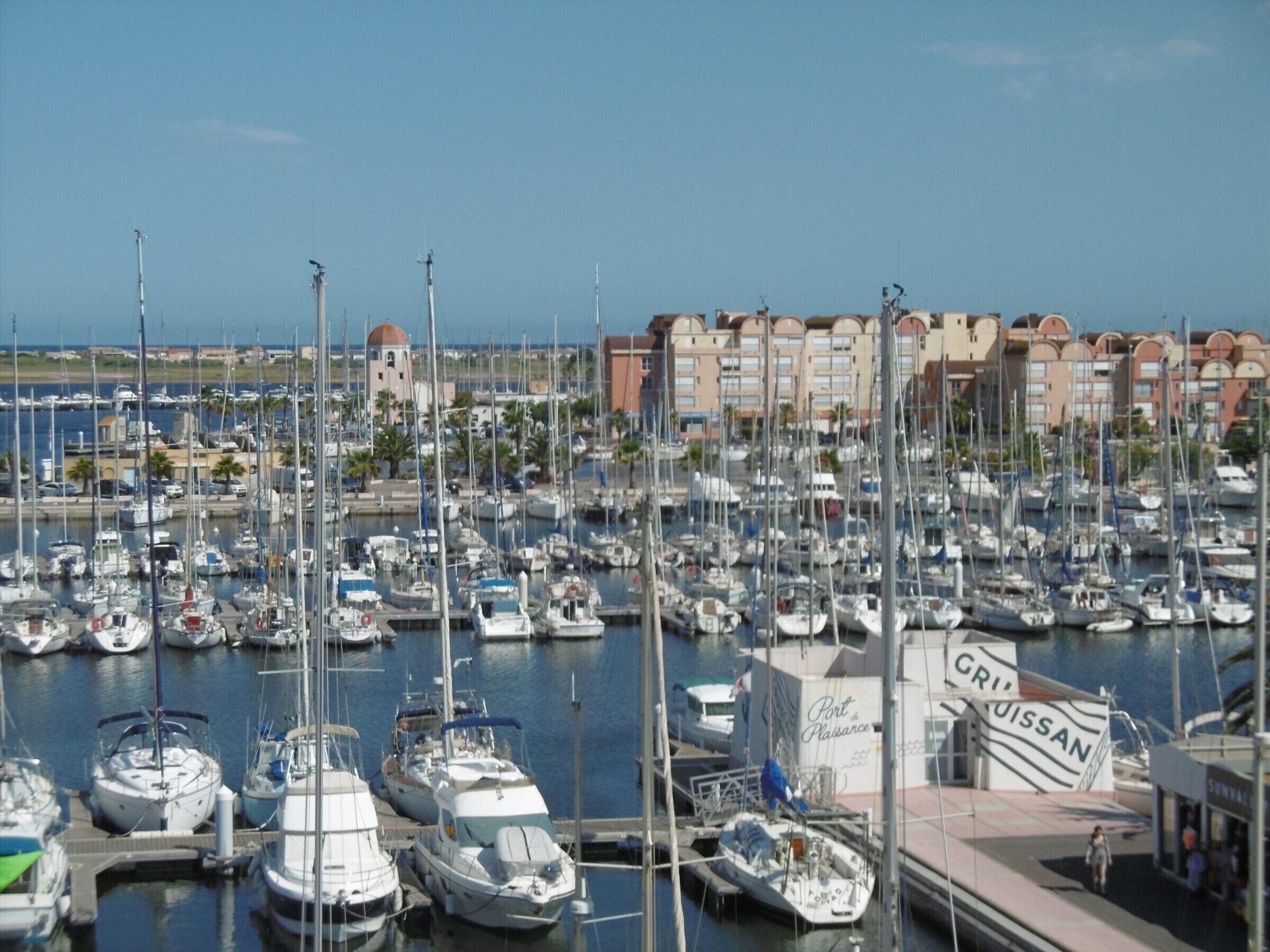 Gruissan: T3 Beachfront, Pool, Parking, 6/7 pers, Modern Comfort