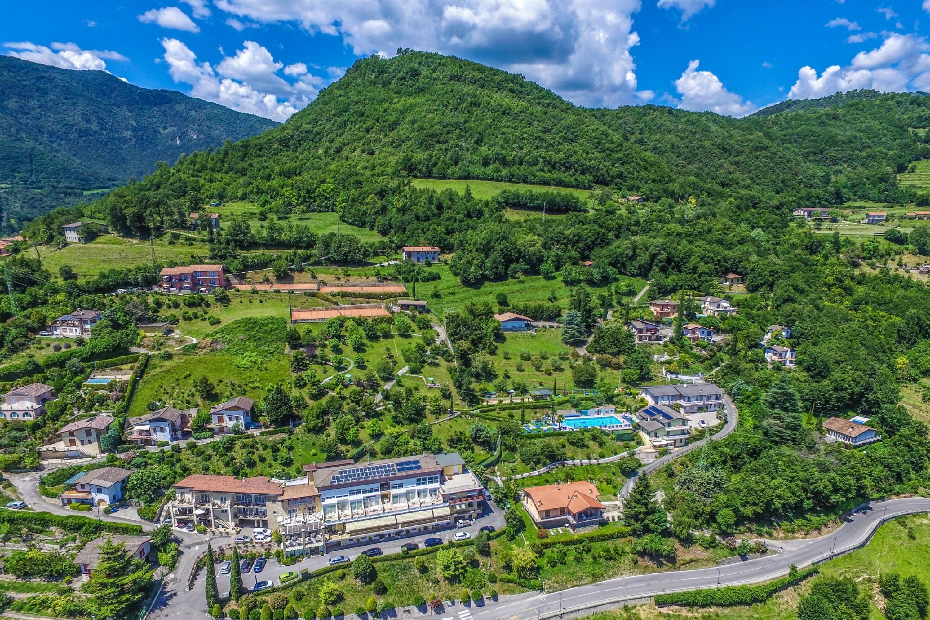 Casa Panorama in Tremosine With View Terrace