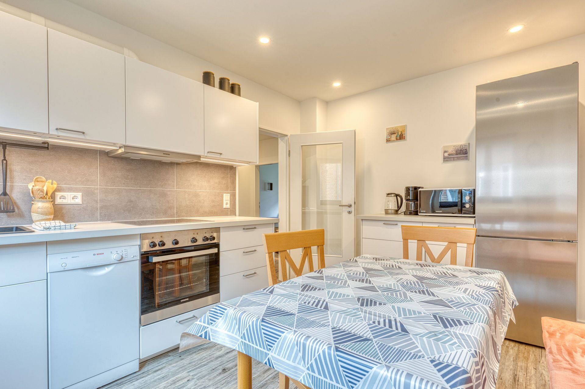 Modern, spacious vacation apartment - close to the beach and ideal for a relaxing vacation