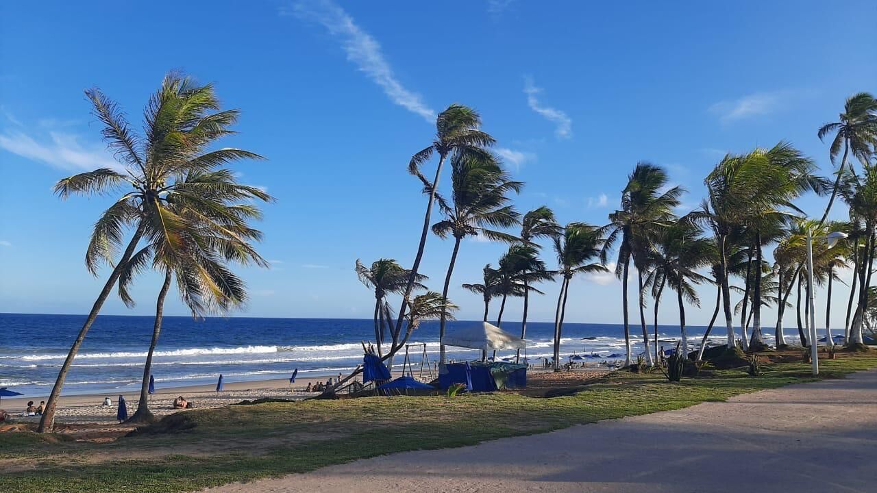 20 steps from the sand in comfort