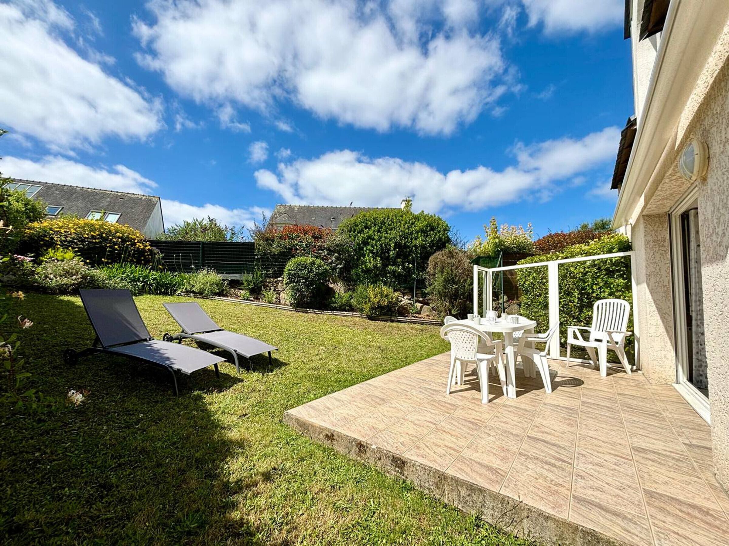 Family 4-room house in Carnac with garden and parking