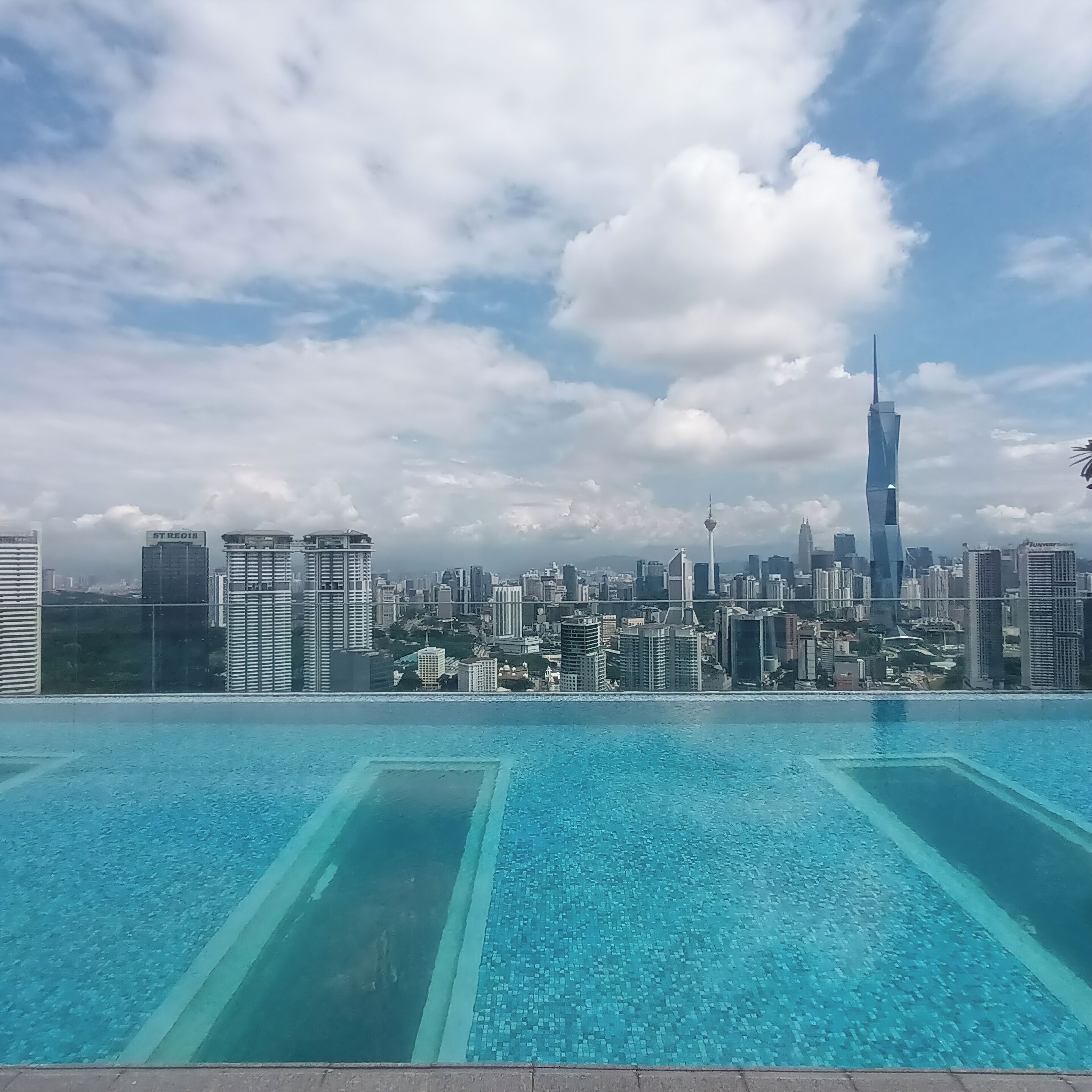 Riveria City KL Sentral Luxury Apartment