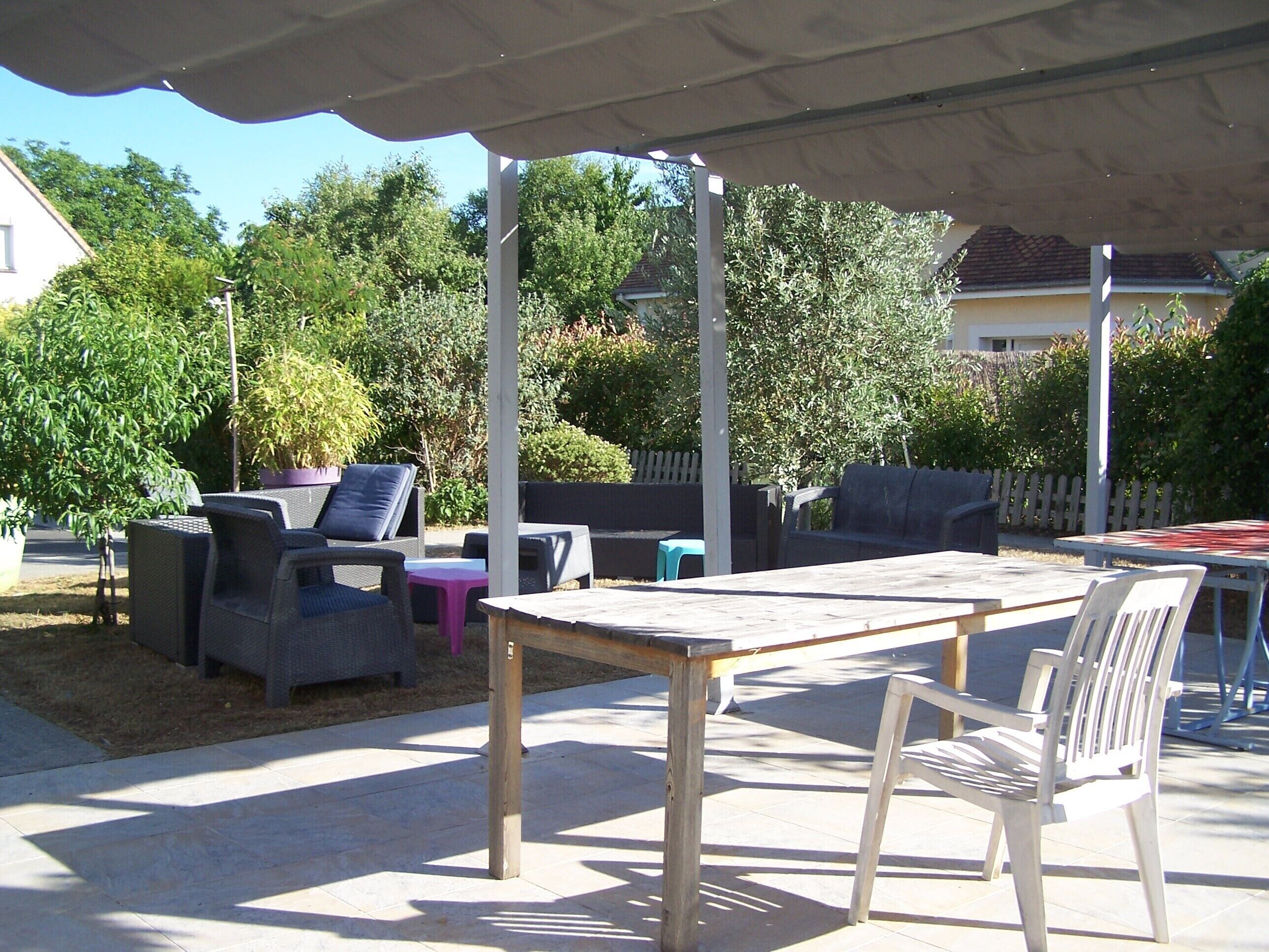 4 beautiful master bedrooms with breakfasts