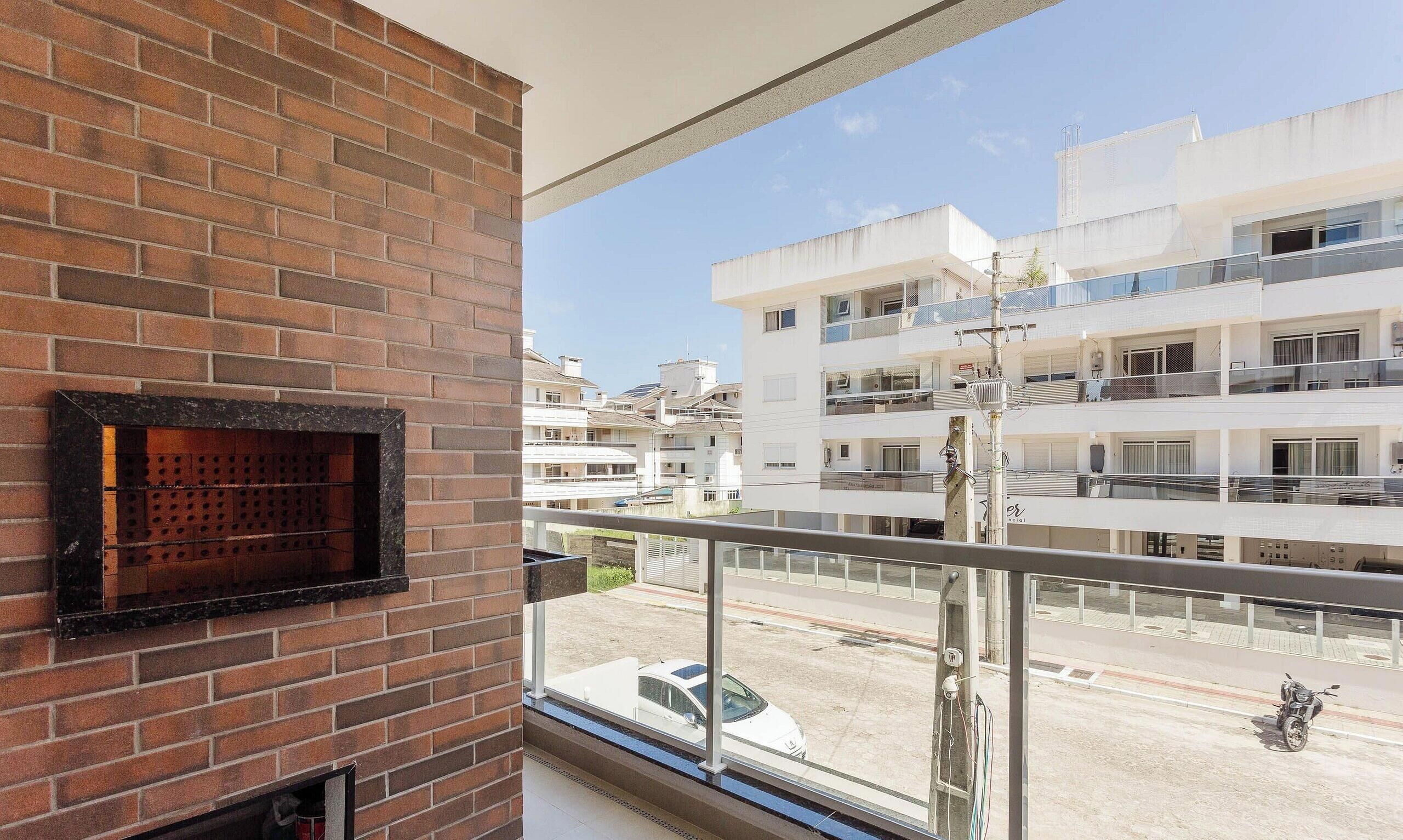 Building With Swimming Pool in Ingleses Norte - STN