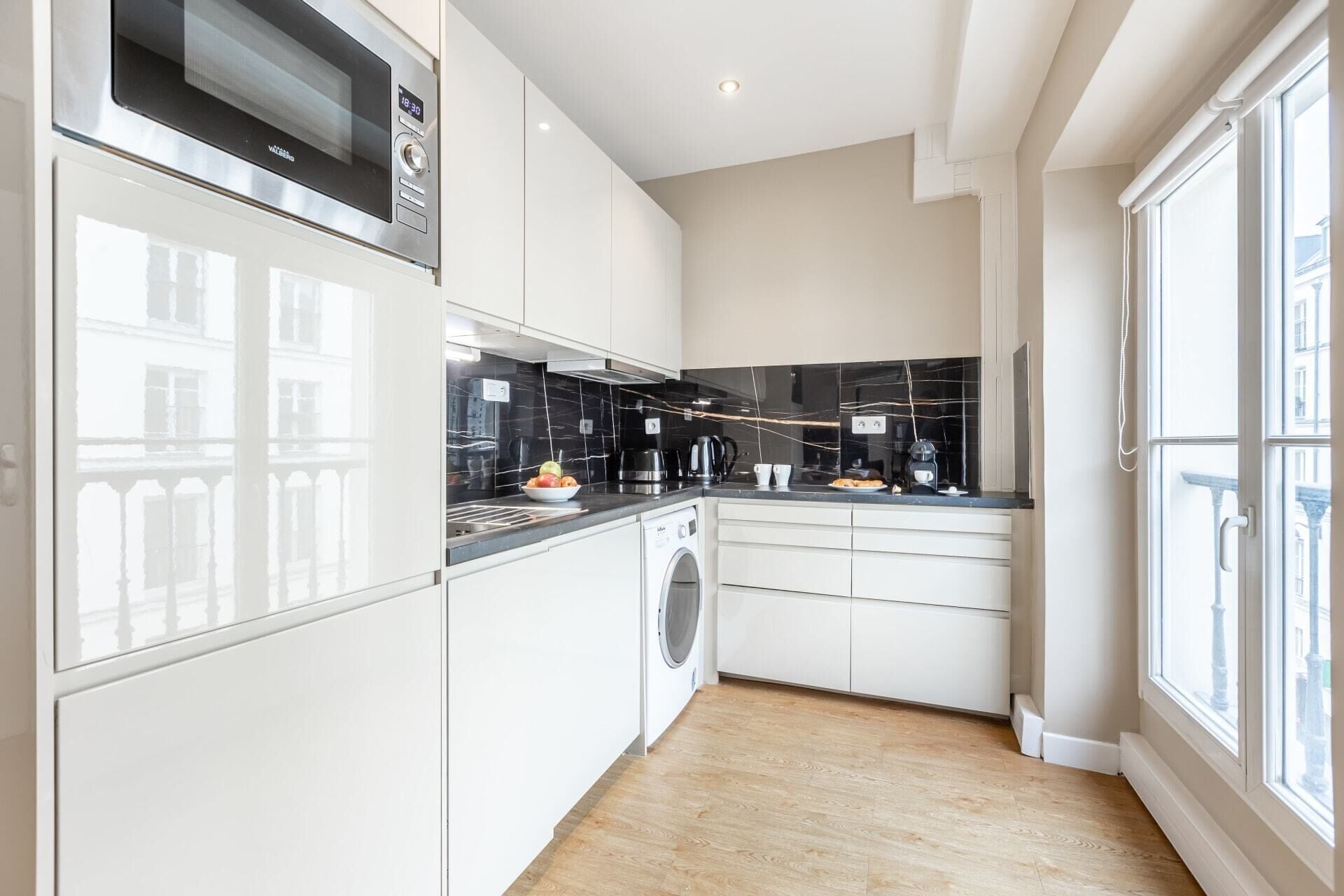 Sweett | Monsigny III