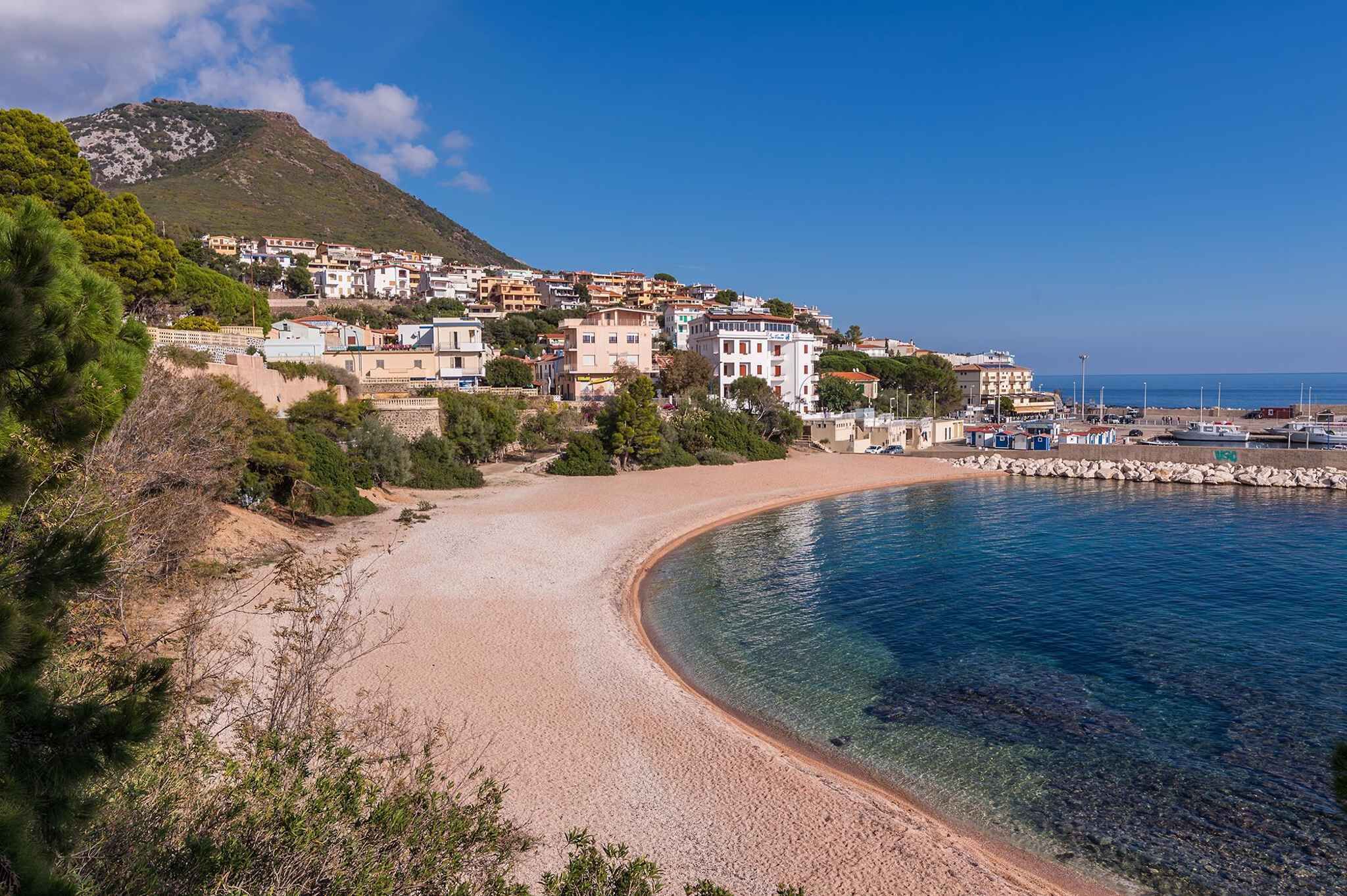 Villa with terrace and washing machine