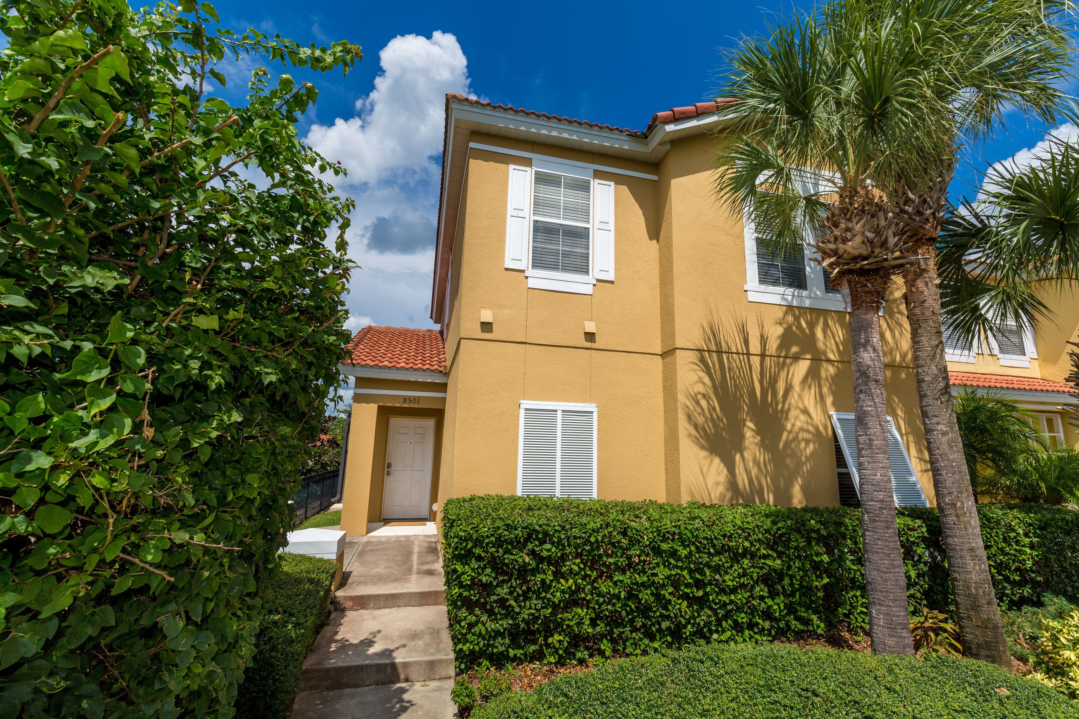 Fantastic Family Home For Your Magical Disney Vacation!!