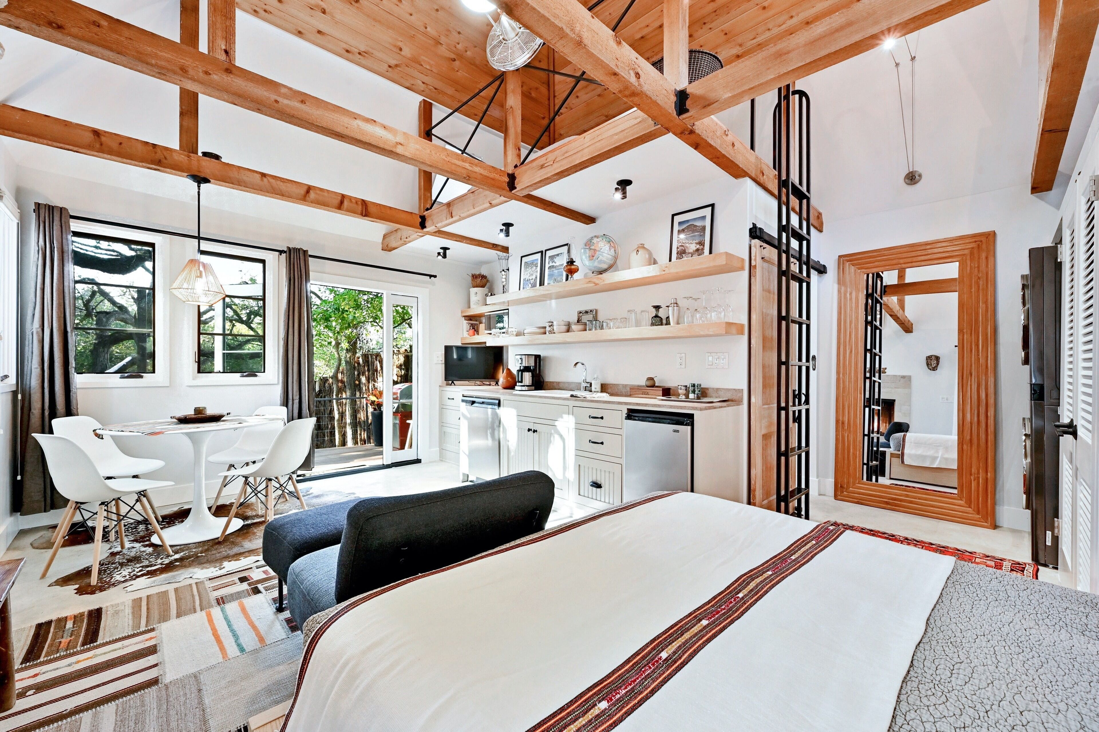 Luxury Guesthouse just two blocks from SoCo 