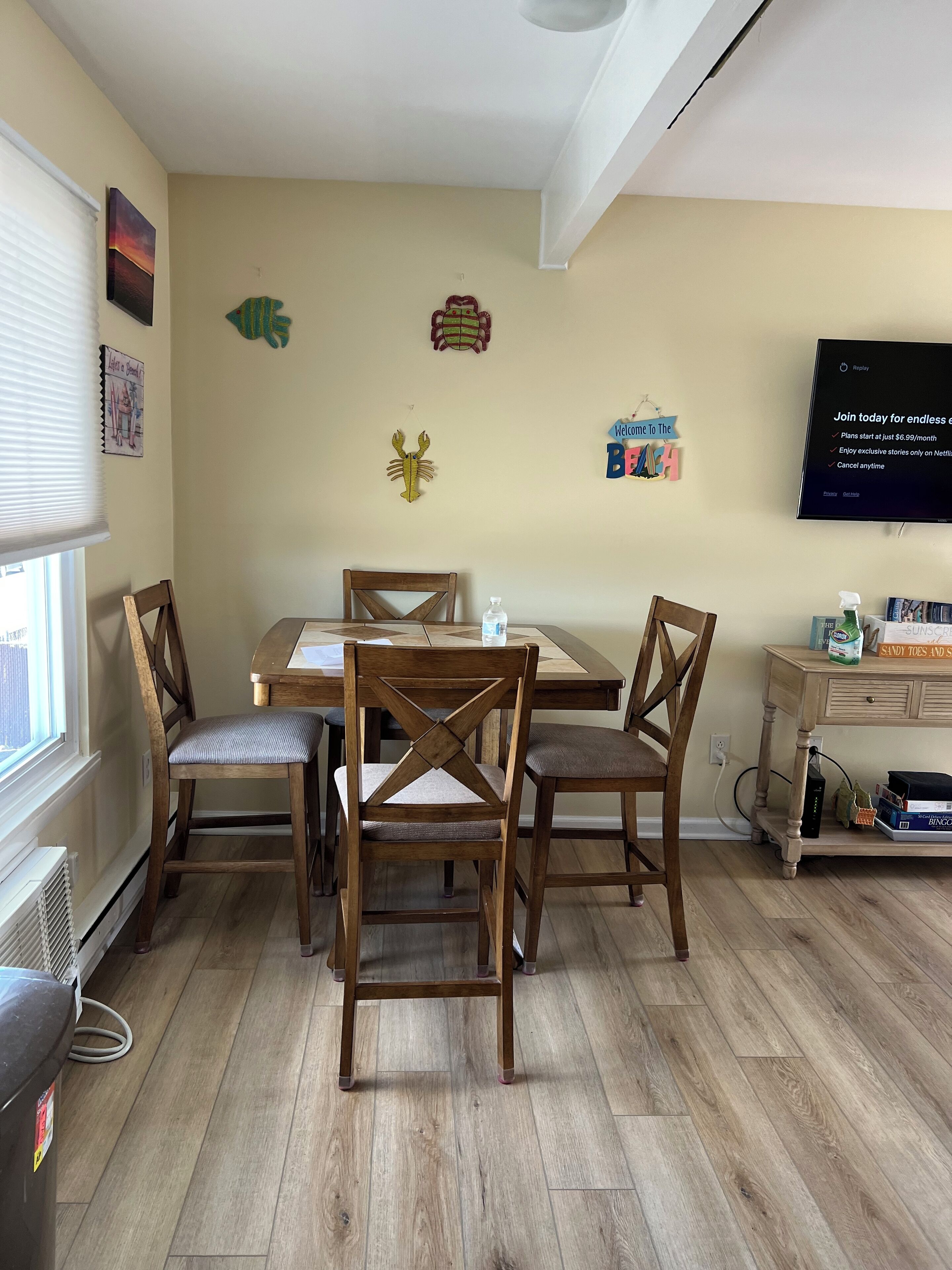 2 BR Family Oriented Quiet Area w/ Pool, Close Walk to Beach & Boardwalk