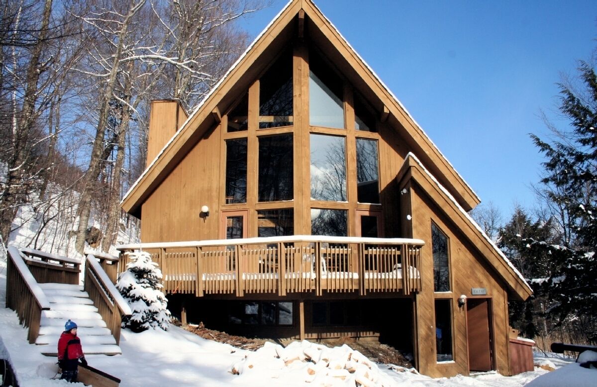 Killington Ski-In/Out Chalet 4 bedr, huge loft on Great Eastern Trail