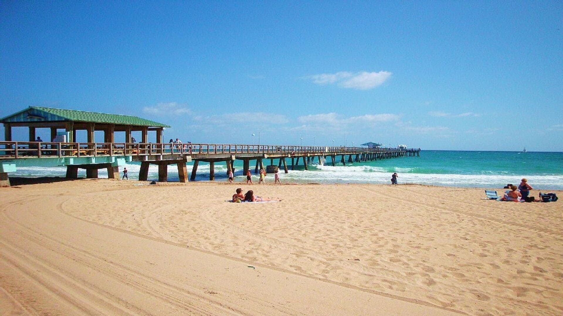 UNIT # 1  200 steps Lauderdale By The Sea Beach or Downtown 1 Bdr, ground floor\n