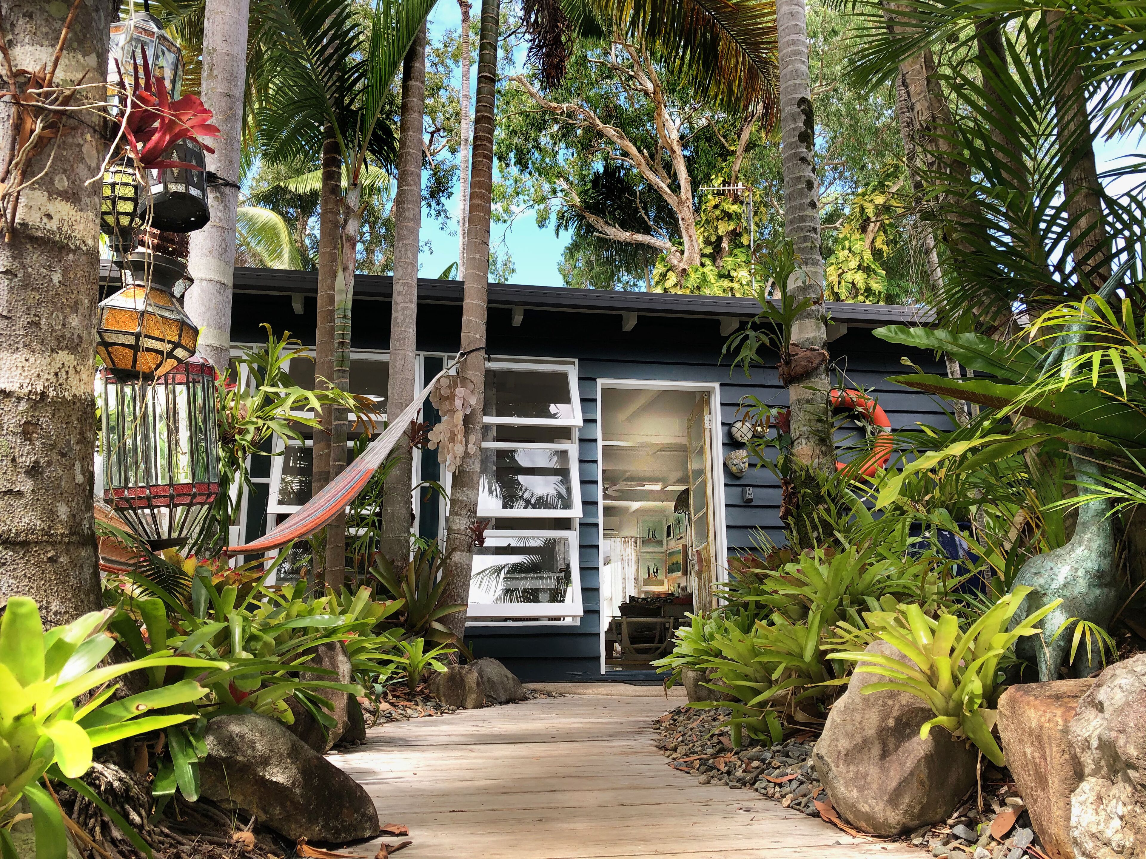 The Port Douglas Artists' Nook