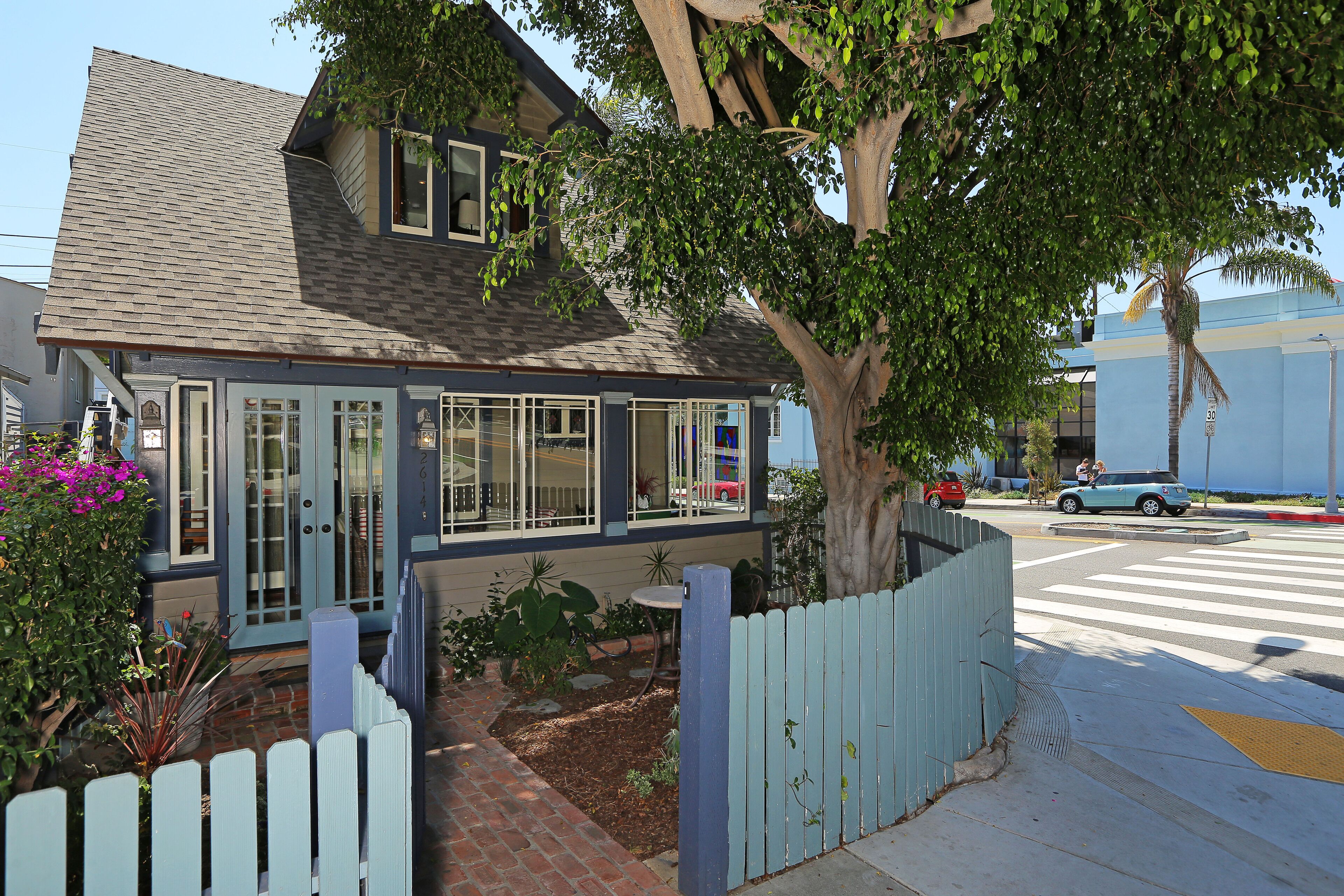 Block to the Shore - Amazing Santa Monica Craftsman