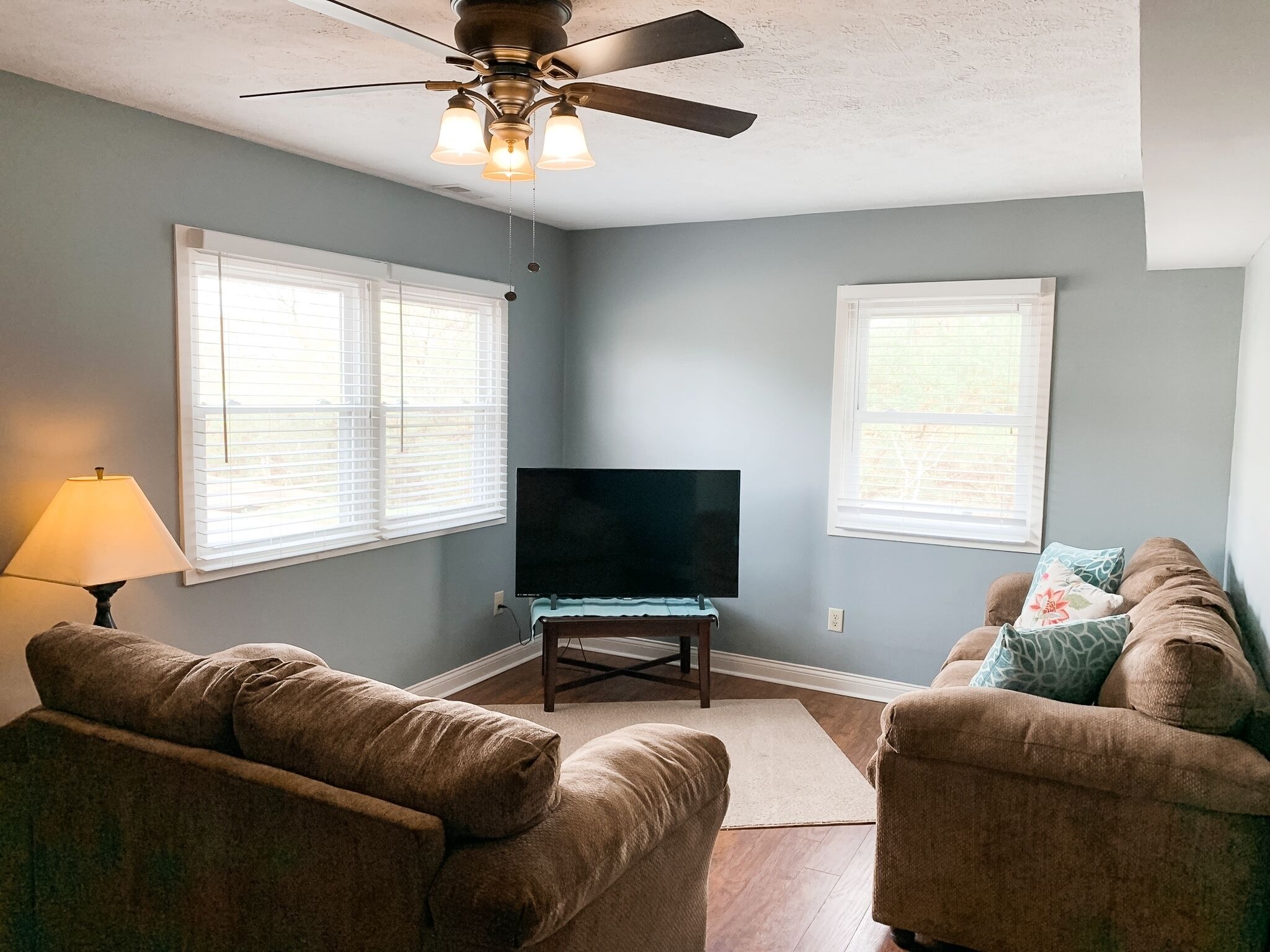 Location, location, location!  In Oxford's Mile Square!  4 Bed/2 Bath Townhouse