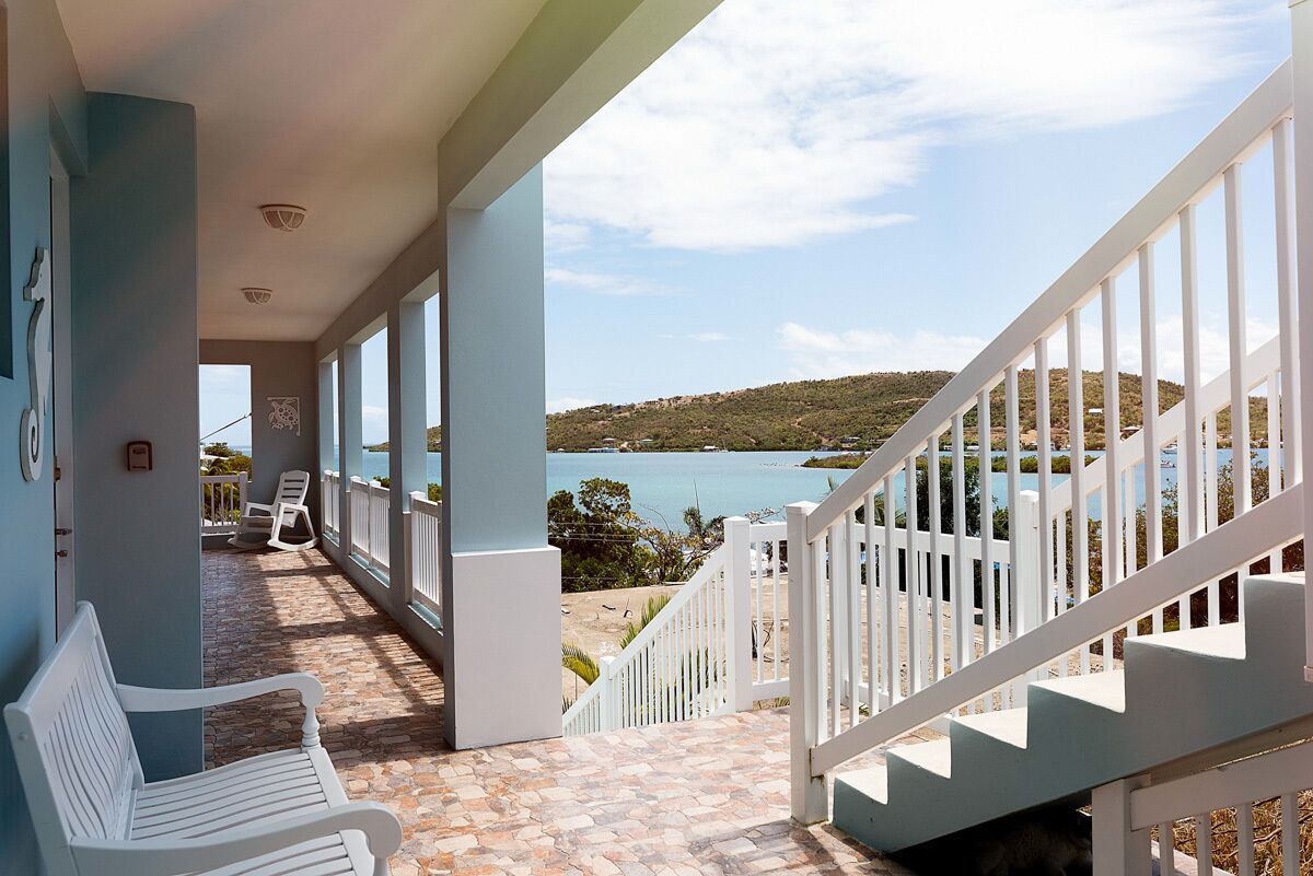 Seahorse Suite – Stunning Caribbean Views , Covered Terrace & Family Friendly!