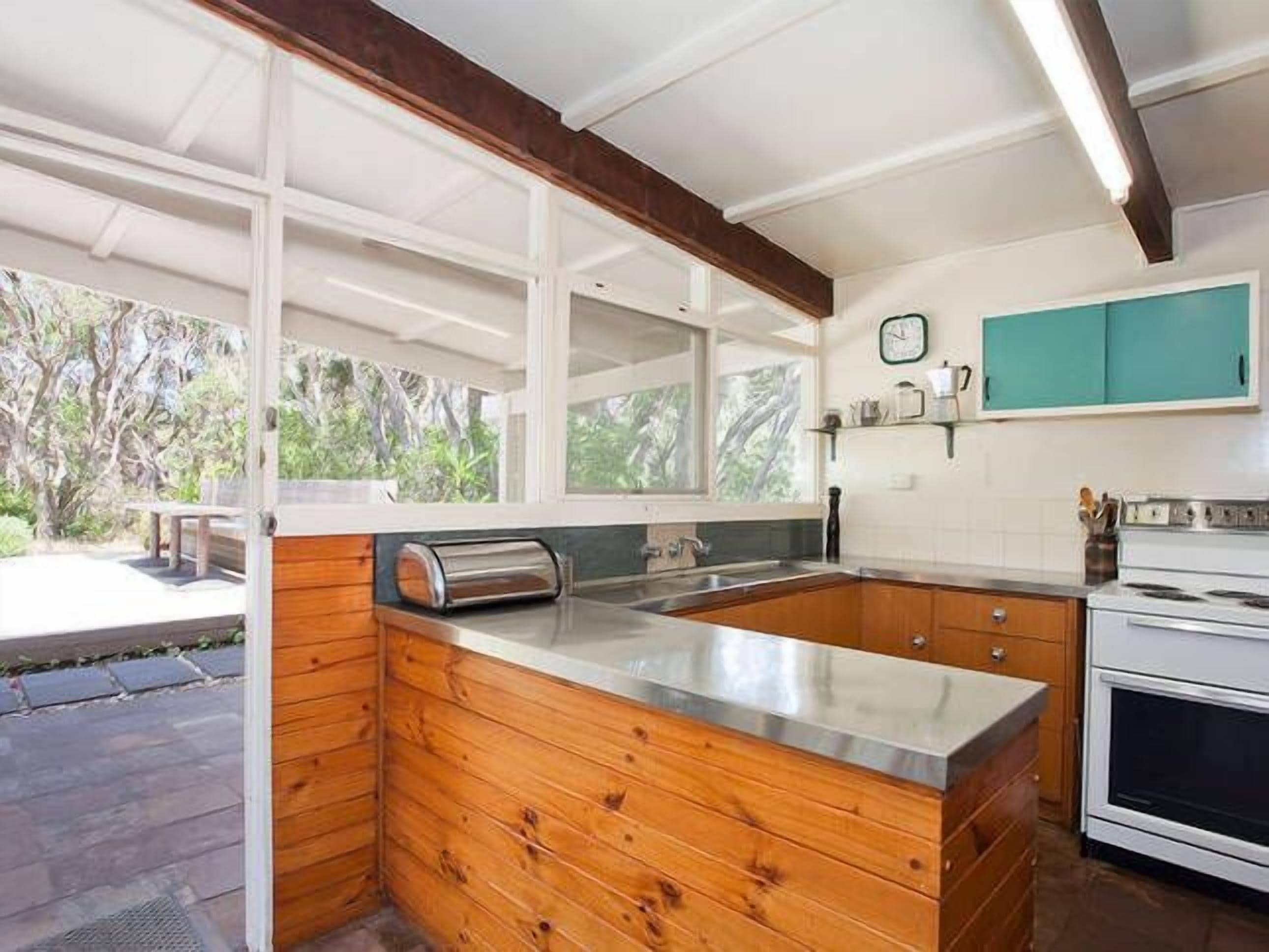 R&R at Point Roadknight