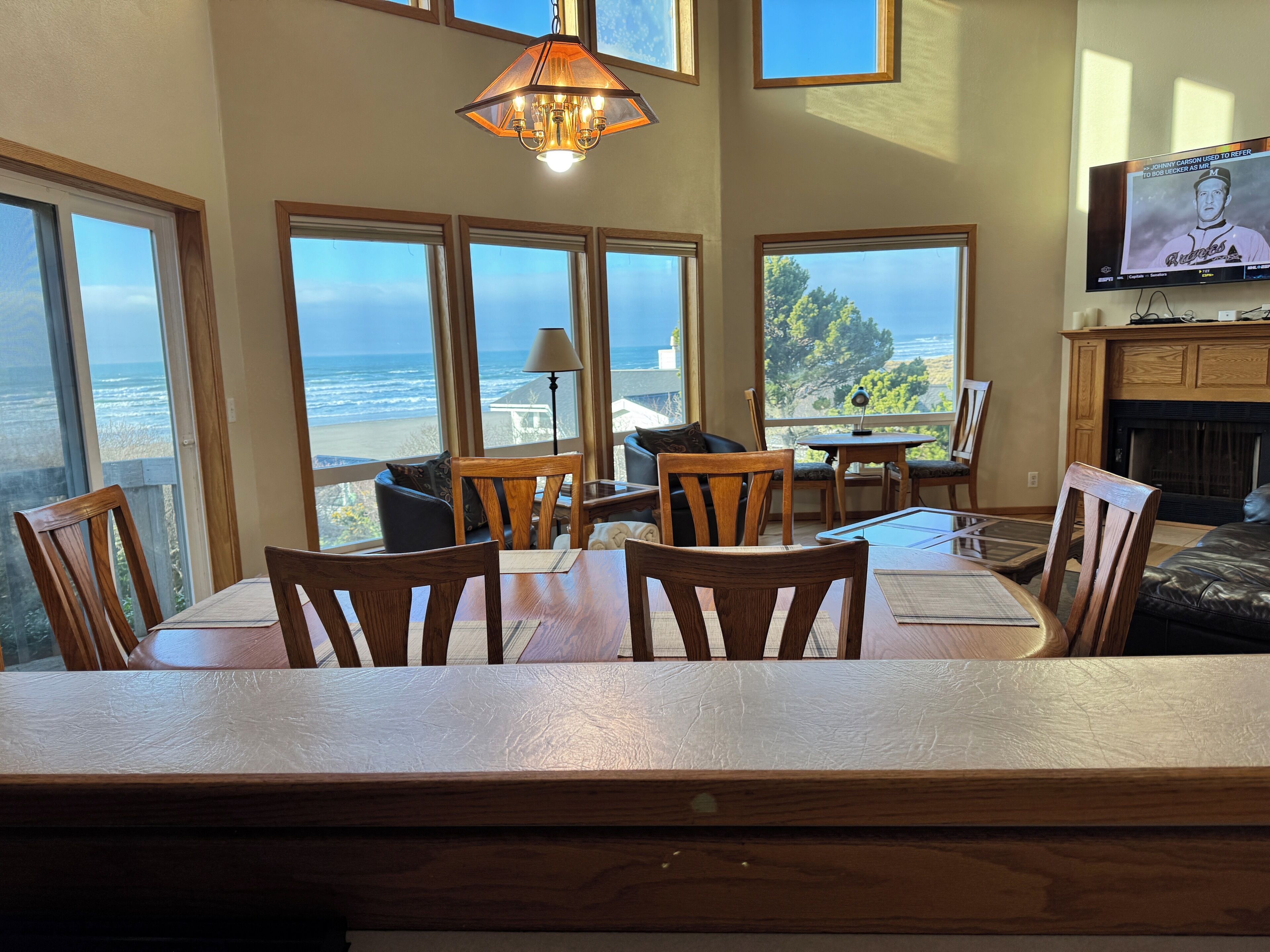 Pacific Panorama - 5 bedrooms + loft