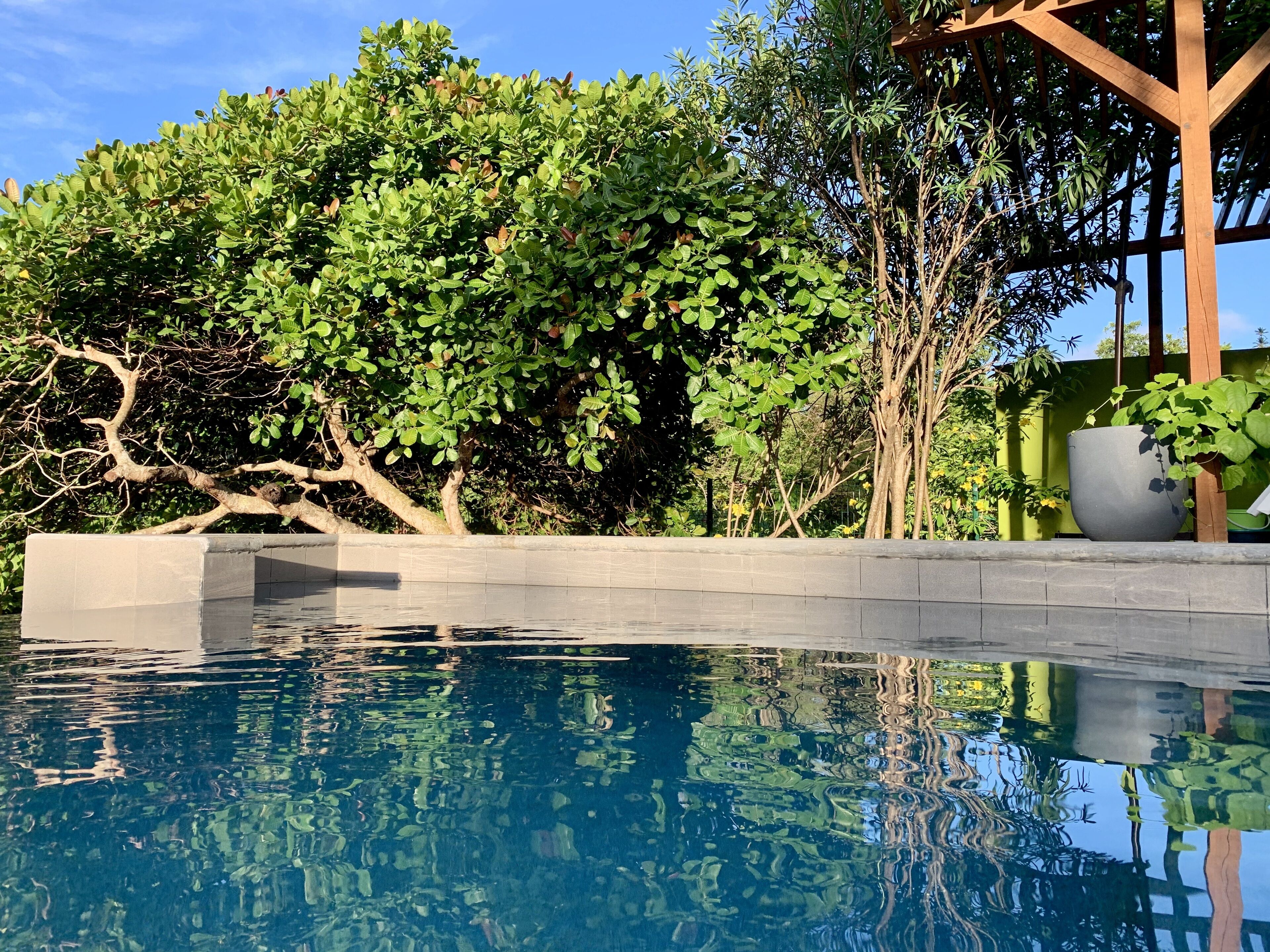 Beautiful , Spacious House with a private pool and AC