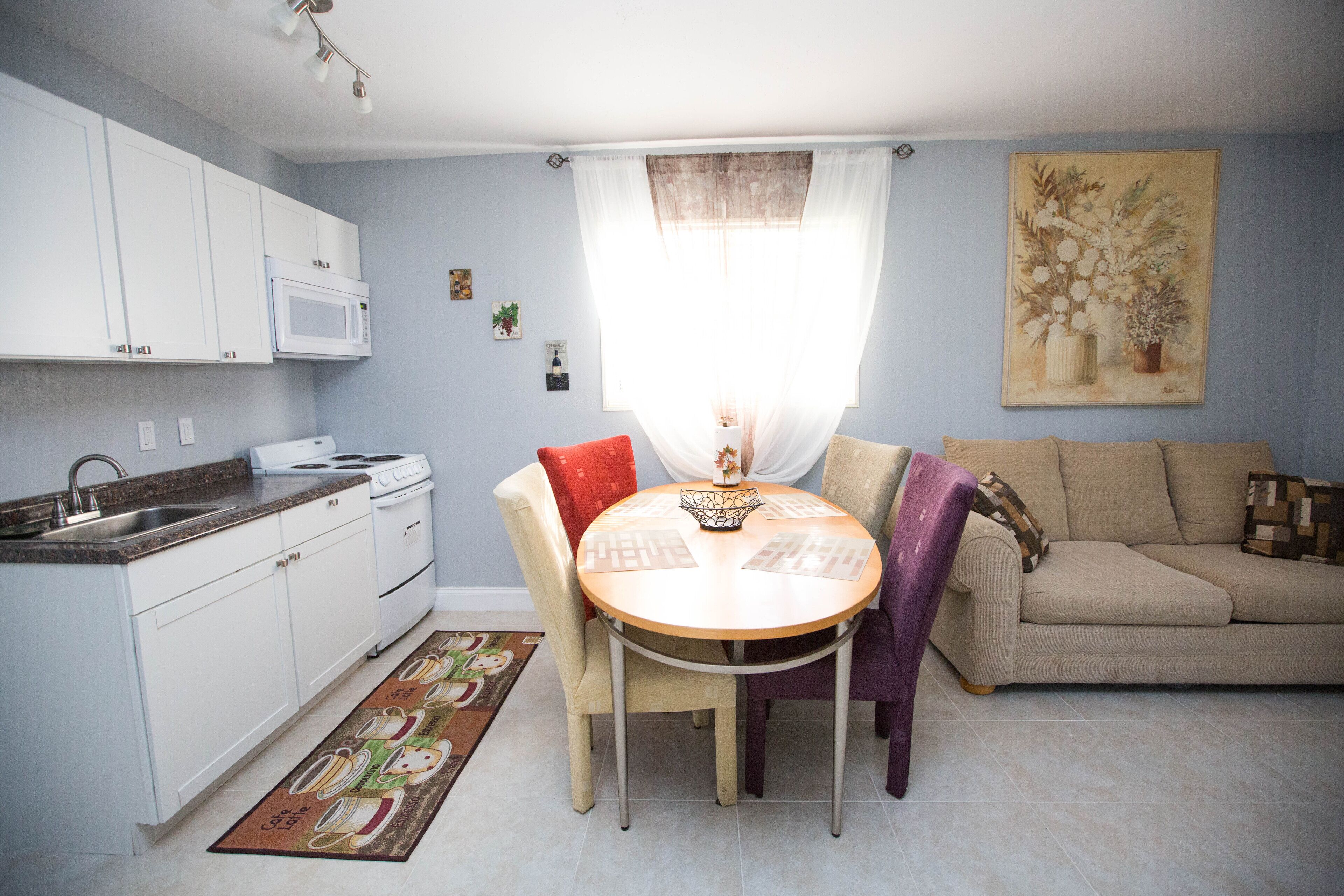 GREAT 1 BDRM ACROSS FROM WARM MINERAL SPRING