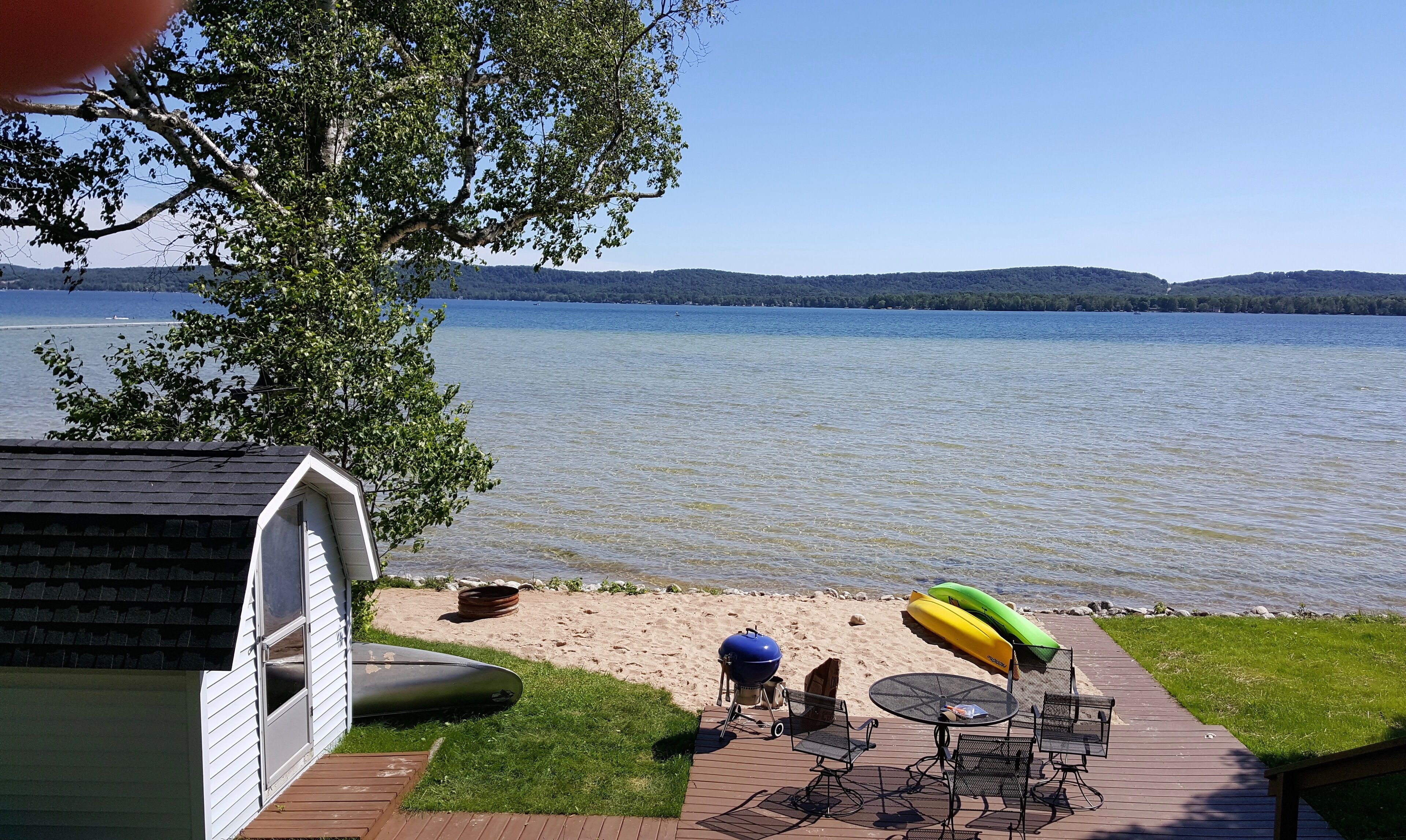 Waterfront Cottage and Guest House on Big Platte Lake Near Sleeping Bear Dunes!