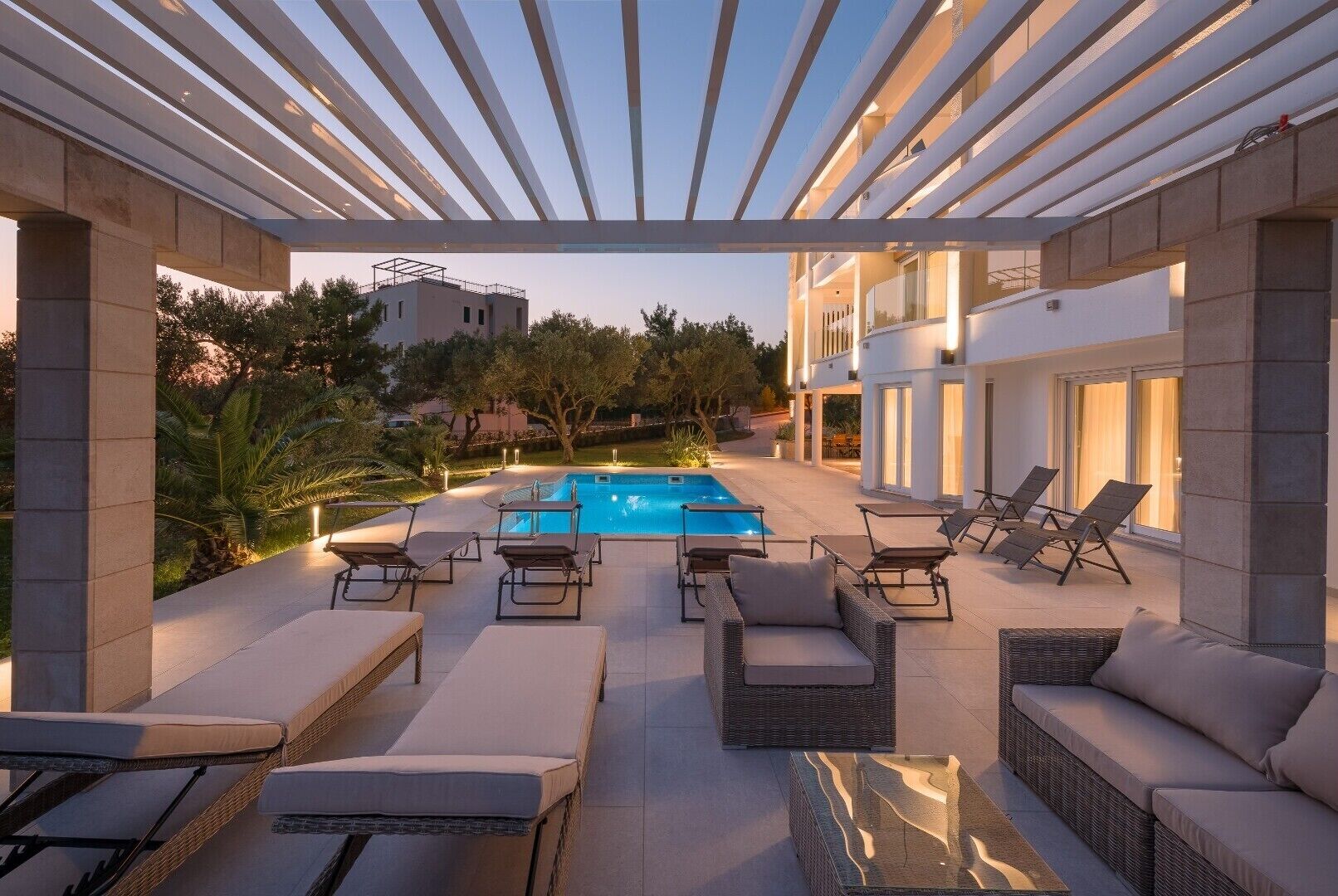 Villa 01 - Apartment 3 (4 + 2 1st floor)