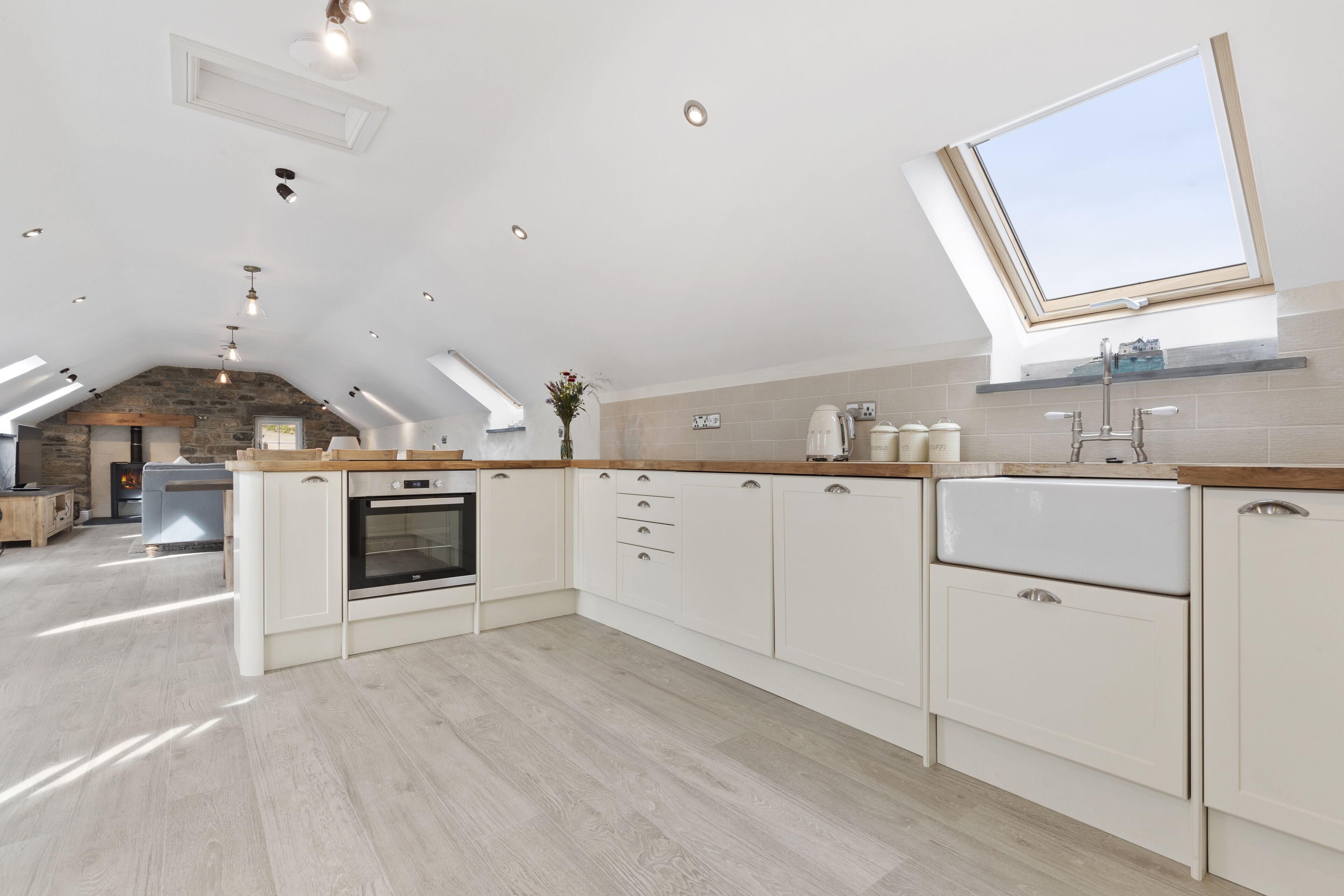 Seascape Beach Barn Conversion 