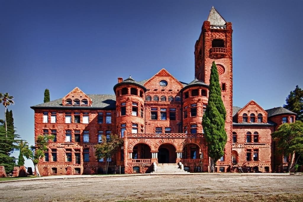 Cozy Vintage Rustic Rose Cottage w 3 private Bedroom’s