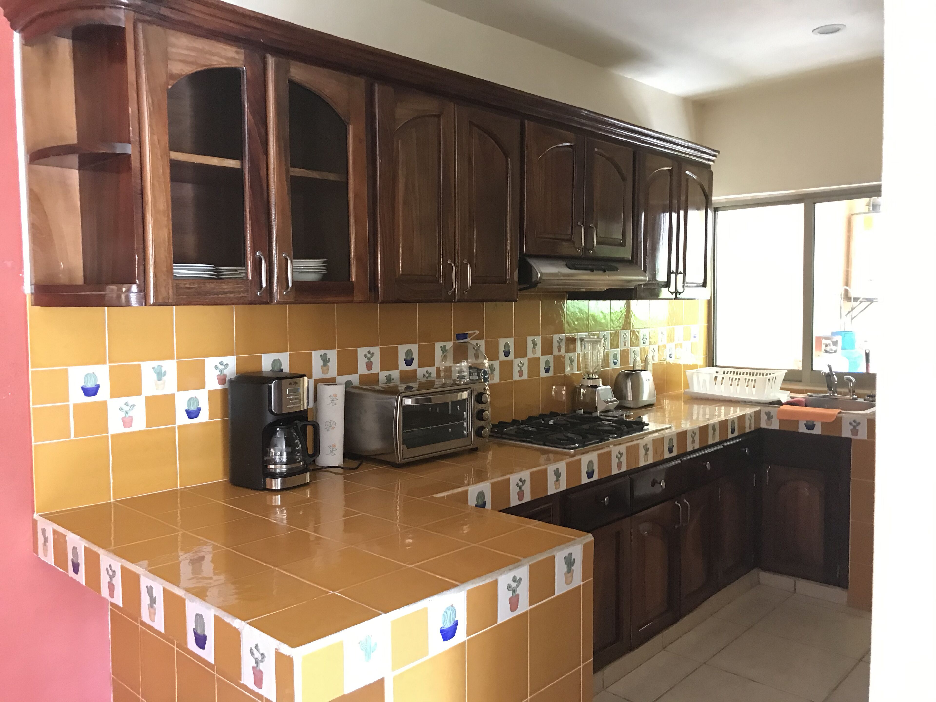 3 min walk to beach, house with all amenities and more for a perfect vacation