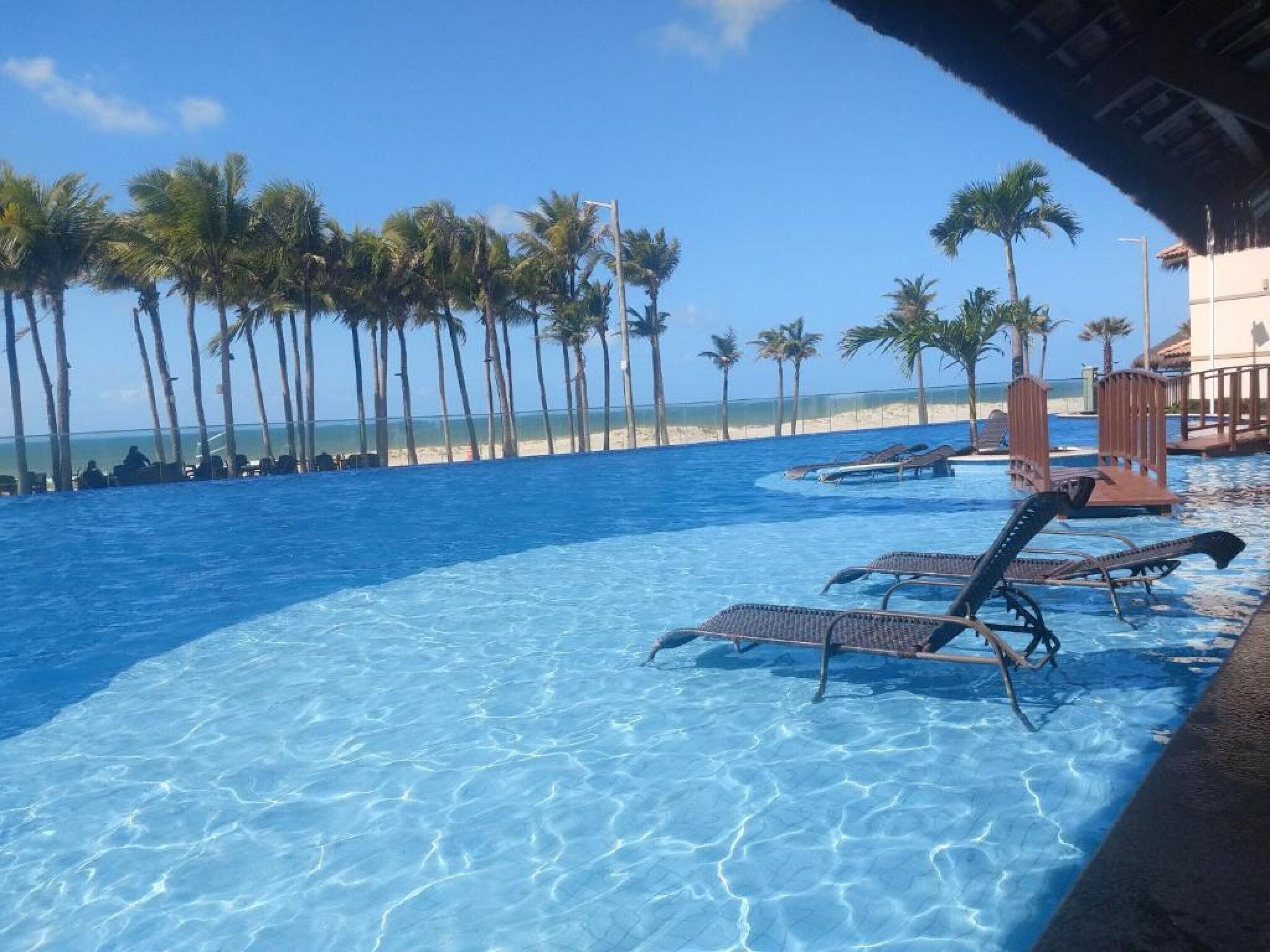 Riviera Beach Place Golf Residence